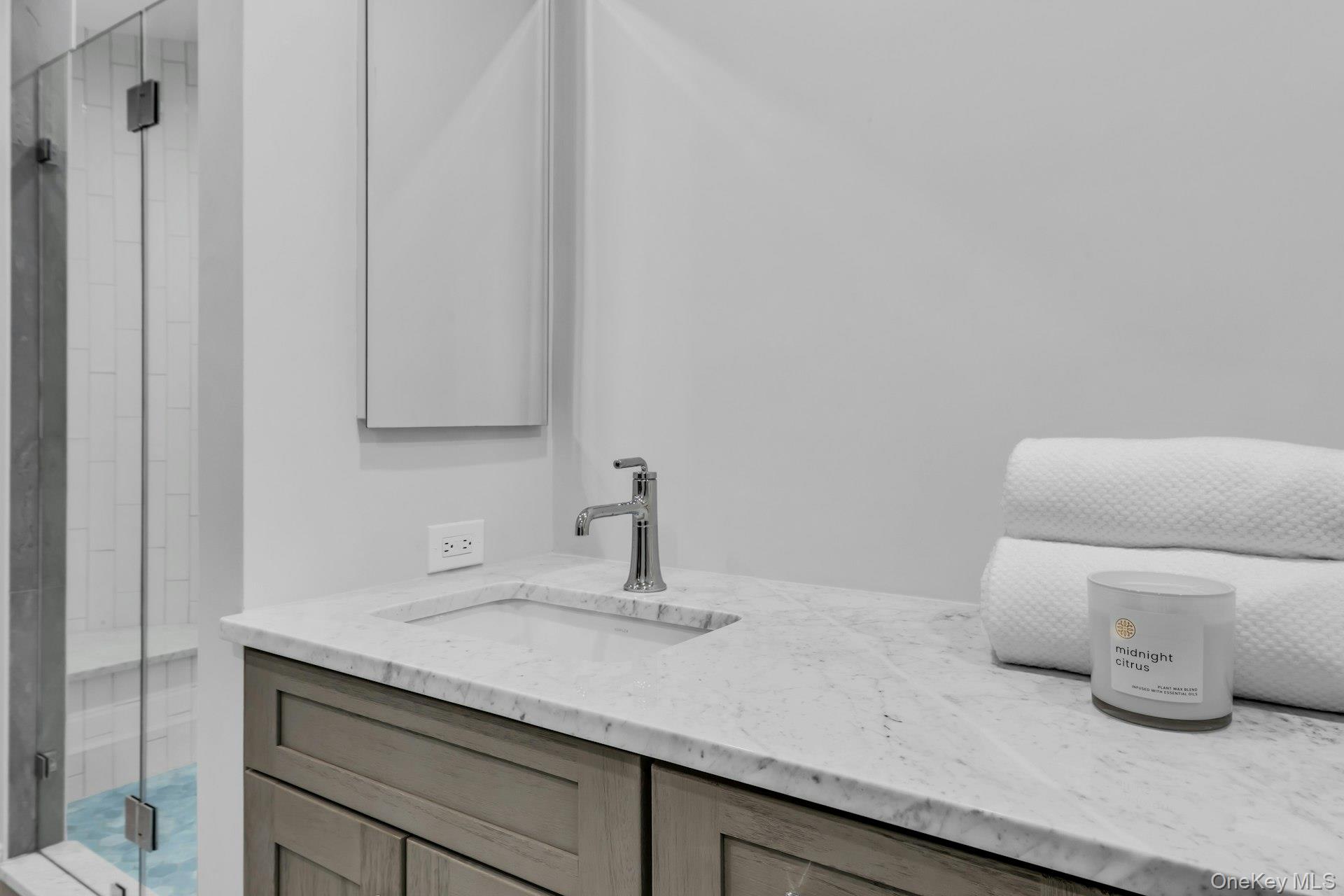 3 Willada Lane, Glen Cove, NY 11542