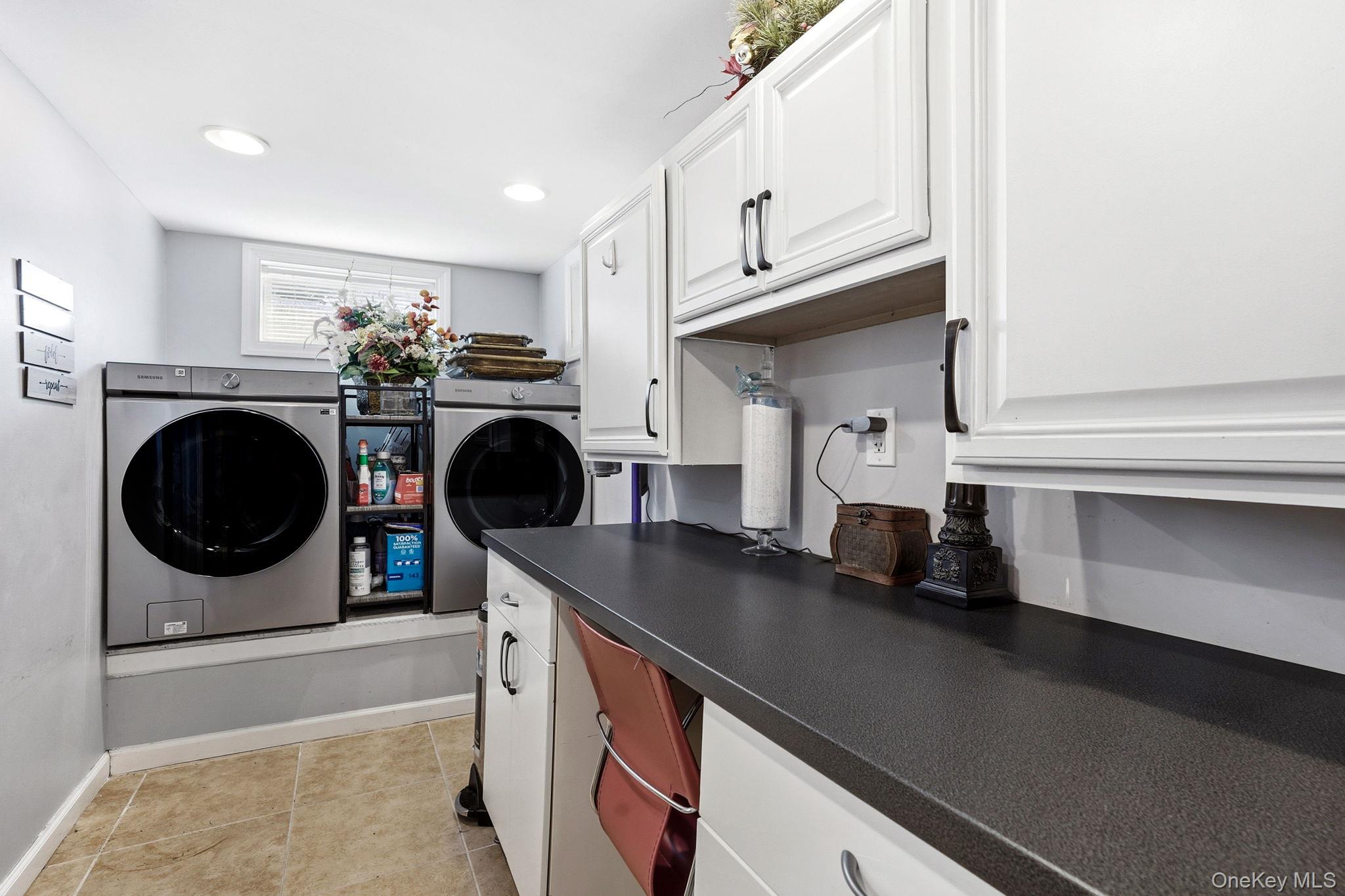 64 W Fenimore Street, Valley Stream, NY 11580