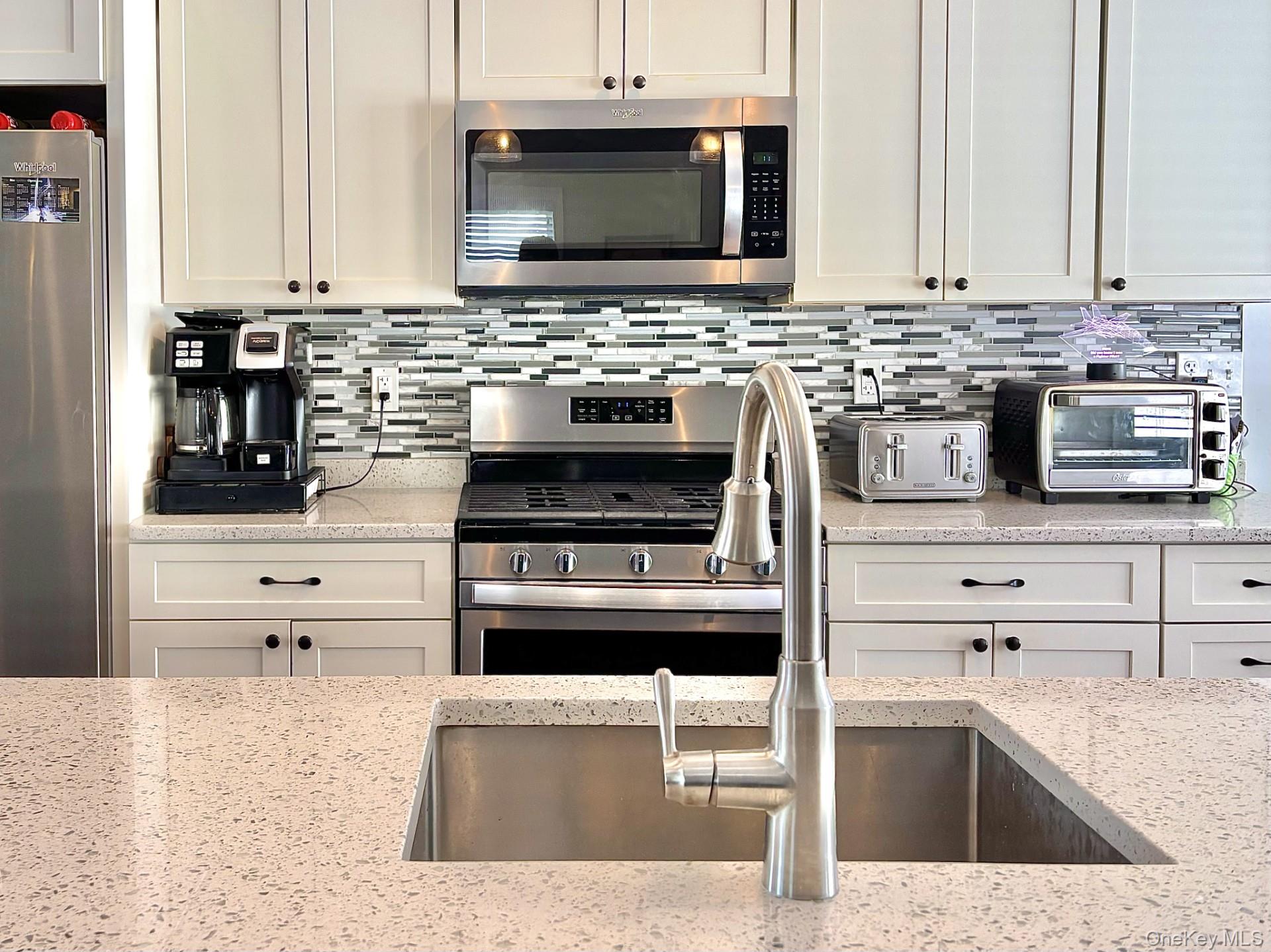 71 Frost Road, Rhinebeck, NY 12572