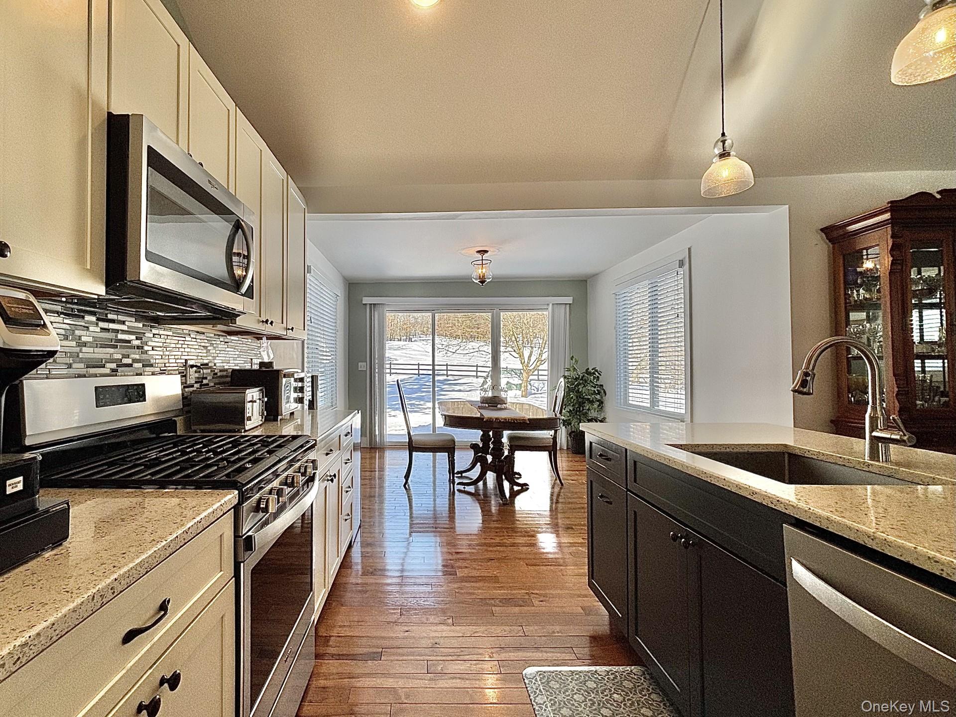 71 Frost Road, Rhinebeck, NY 12572