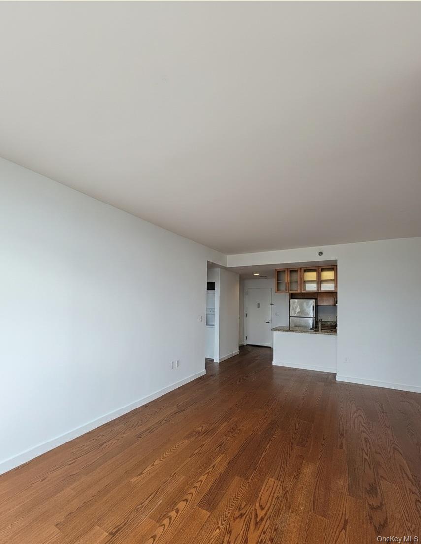 40-28 College Point Boulevard # 805, Flushing, NY 11354