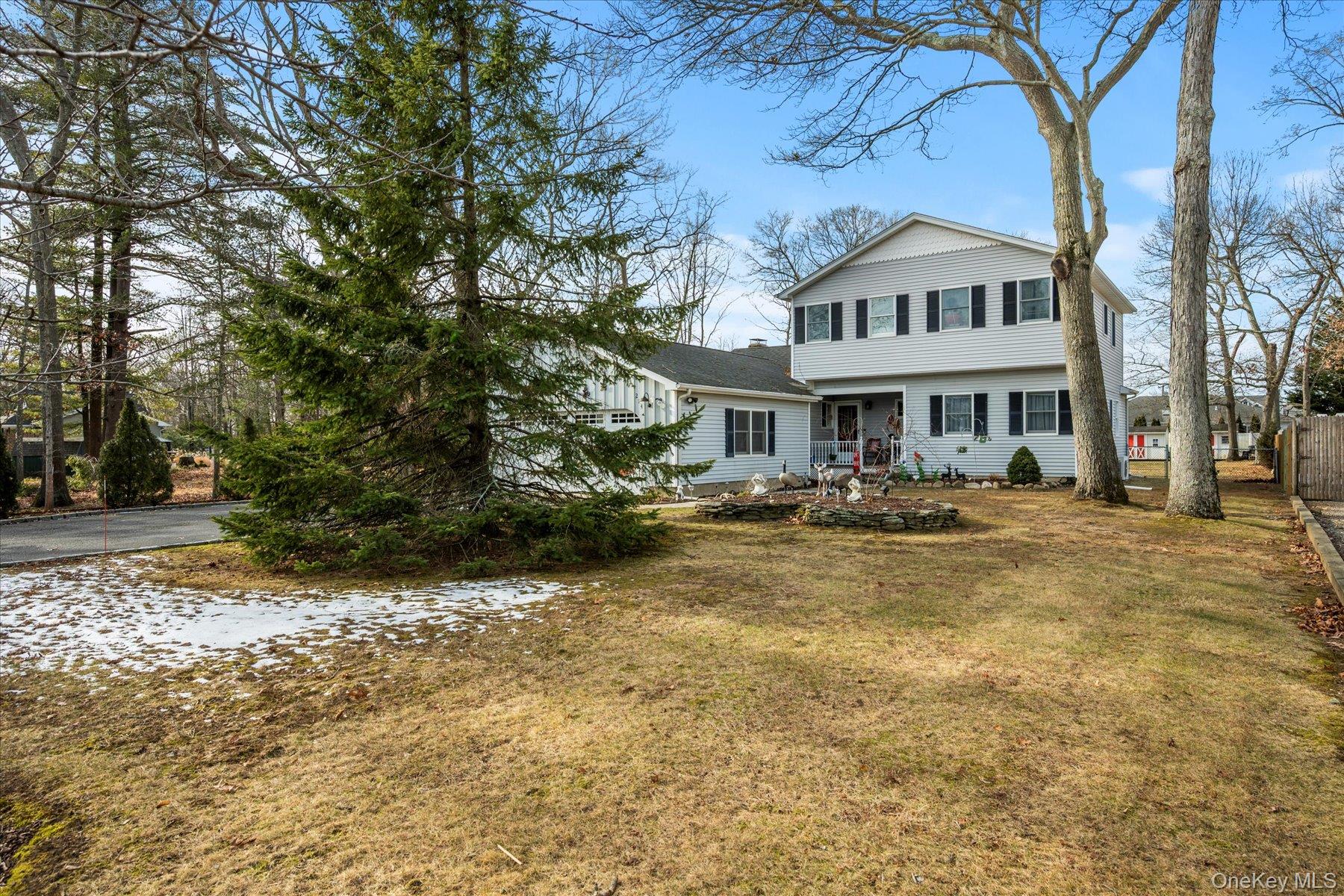 214 Pipe Stave Hollow Road, Mount Sinai, NY 11766