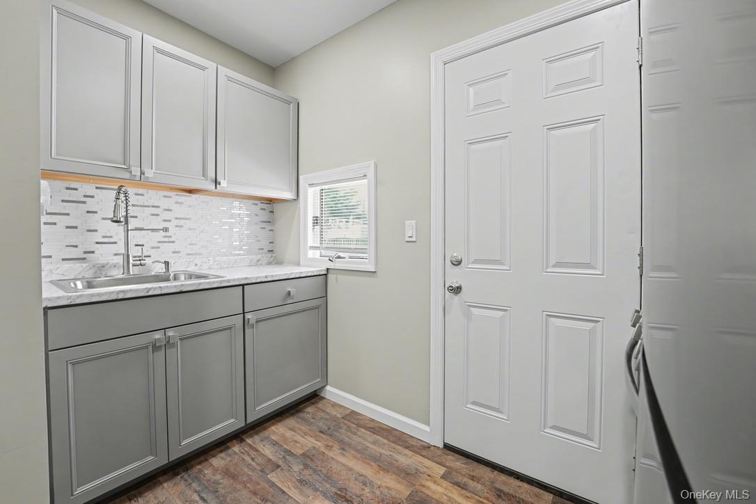 7 S Atlantic Street # 1REAR, Bay Shore, NY 11706