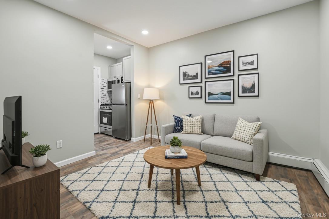 7 S Atlantic Street # 1REAR, Bay Shore, NY 11706