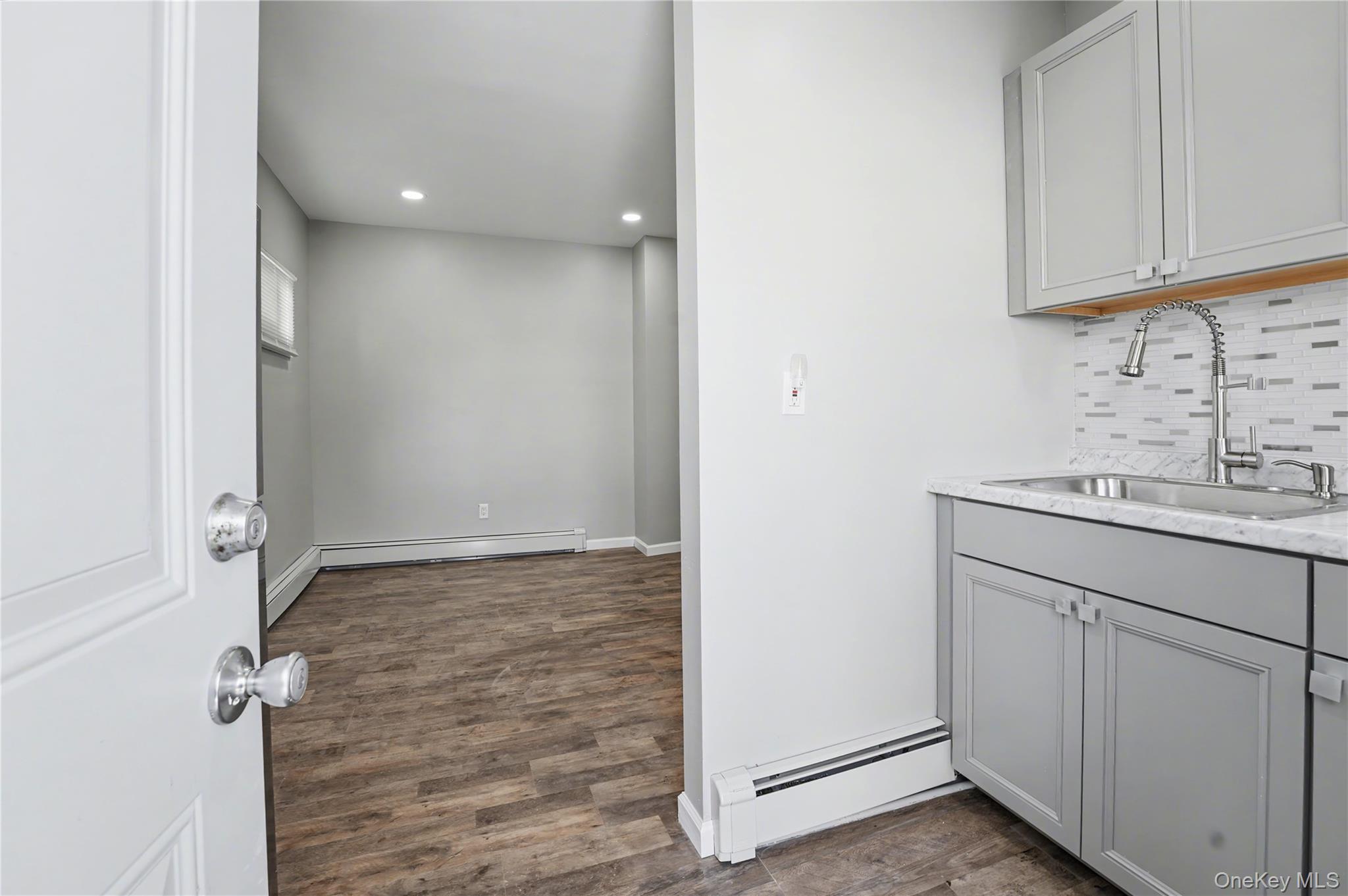 7 S Atlantic Street # 1REAR, Bay Shore, NY 11706