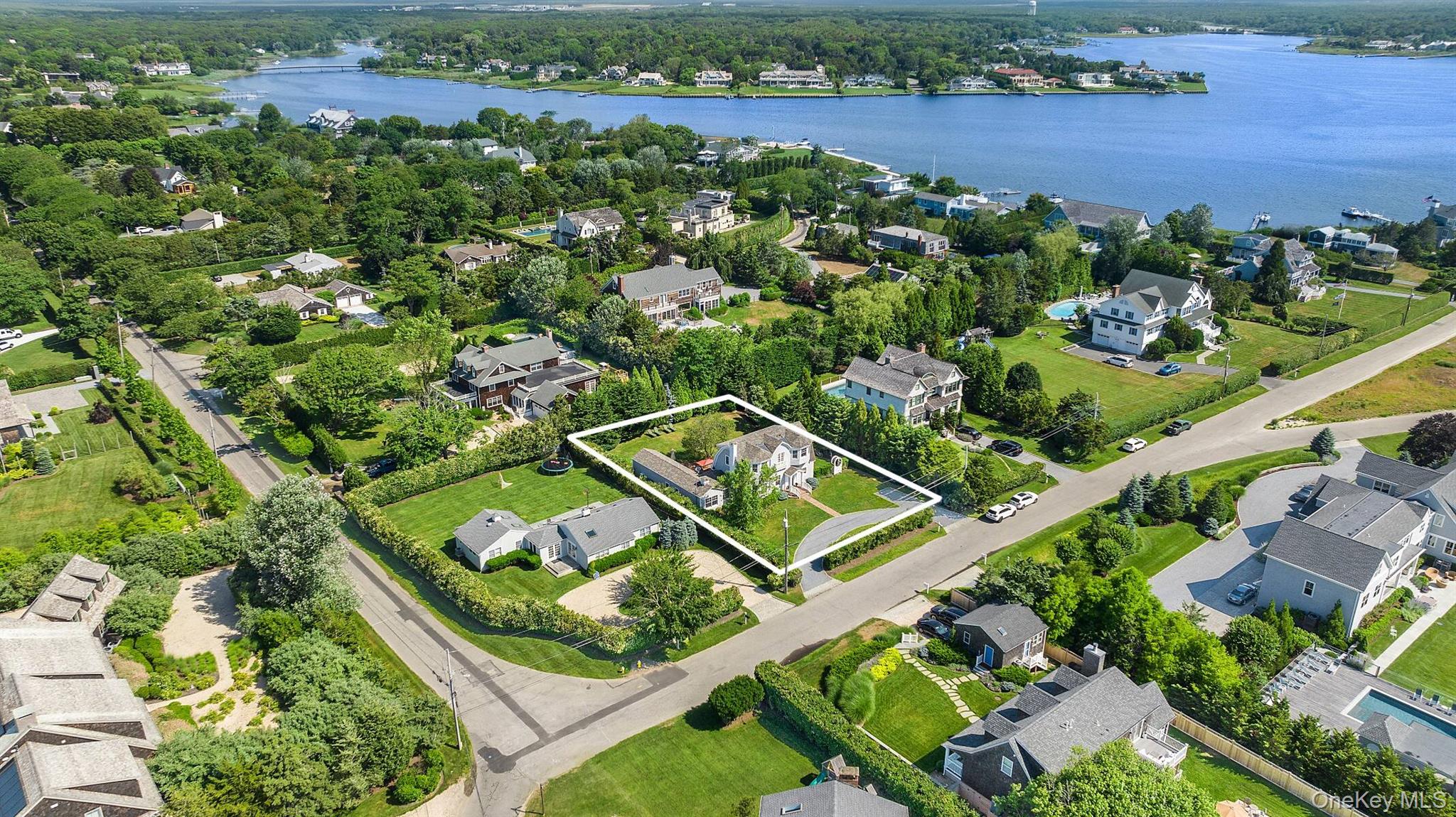 30 Exchange Place, Westhampton Beach, NY 11978