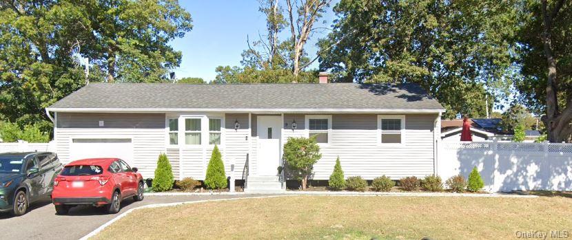 9 Amfer Court, Bay Shore, NY 11706