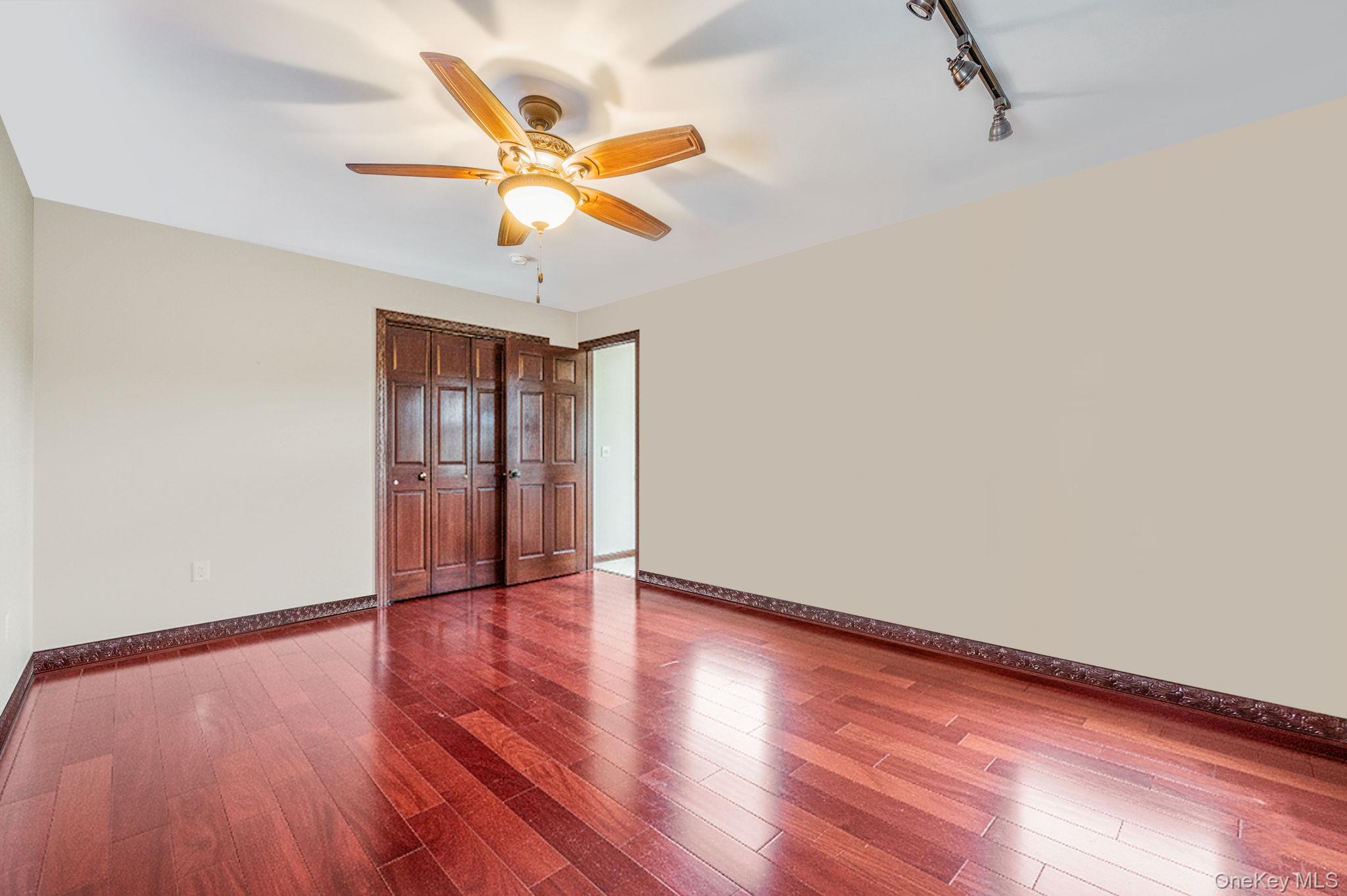 120 Waldo Street, Copiague, NY 11726