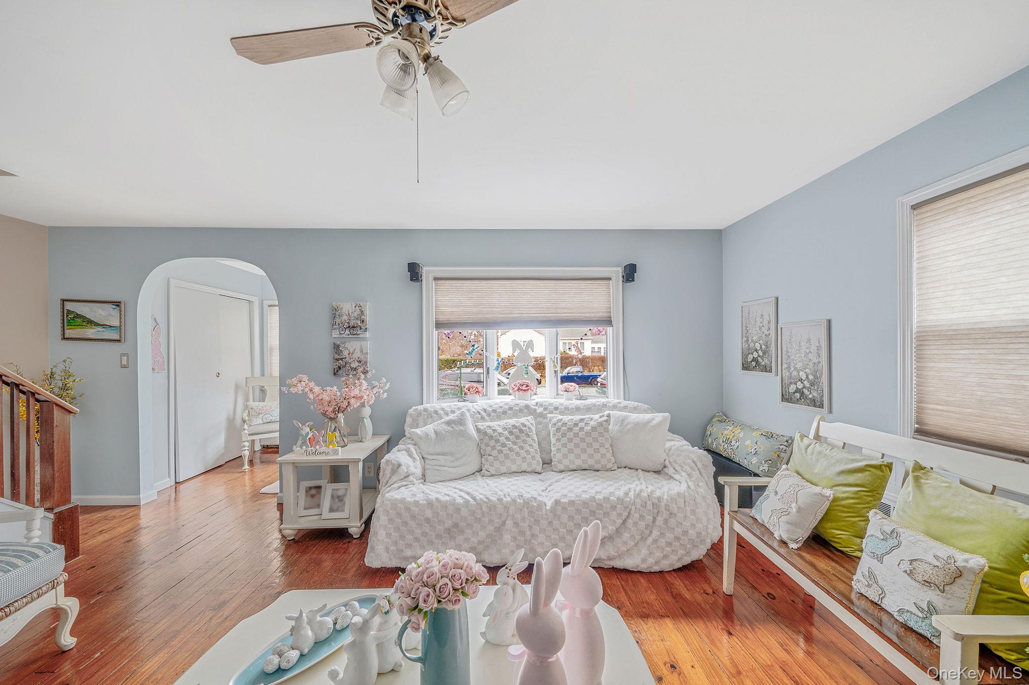 180 25th Street, Copiague, NY 11726