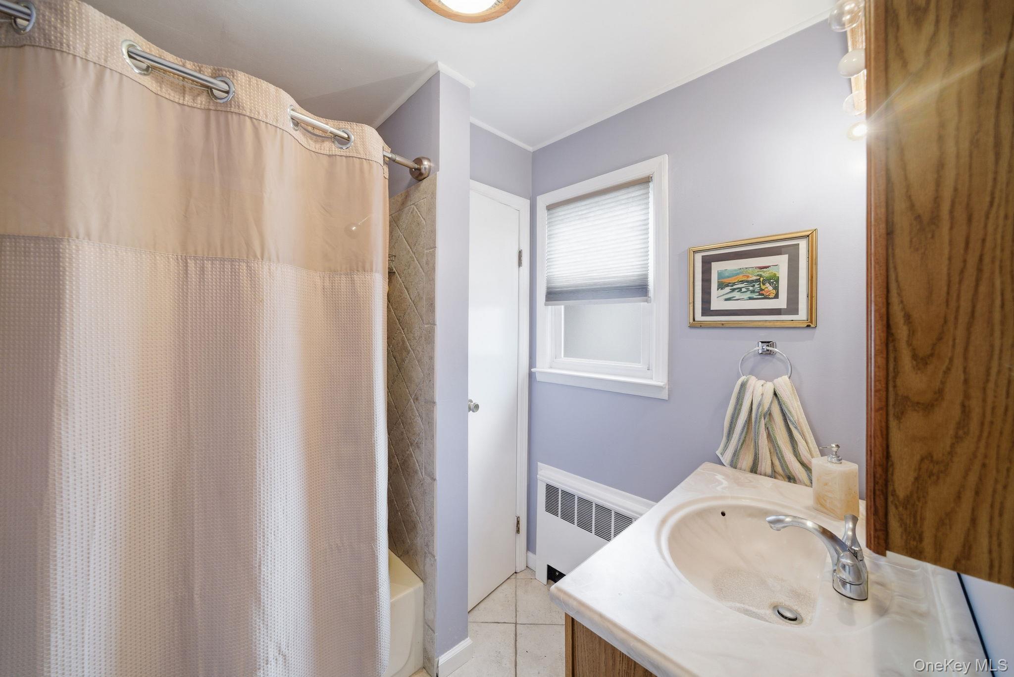 180 25th Street, Copiague, NY 11726