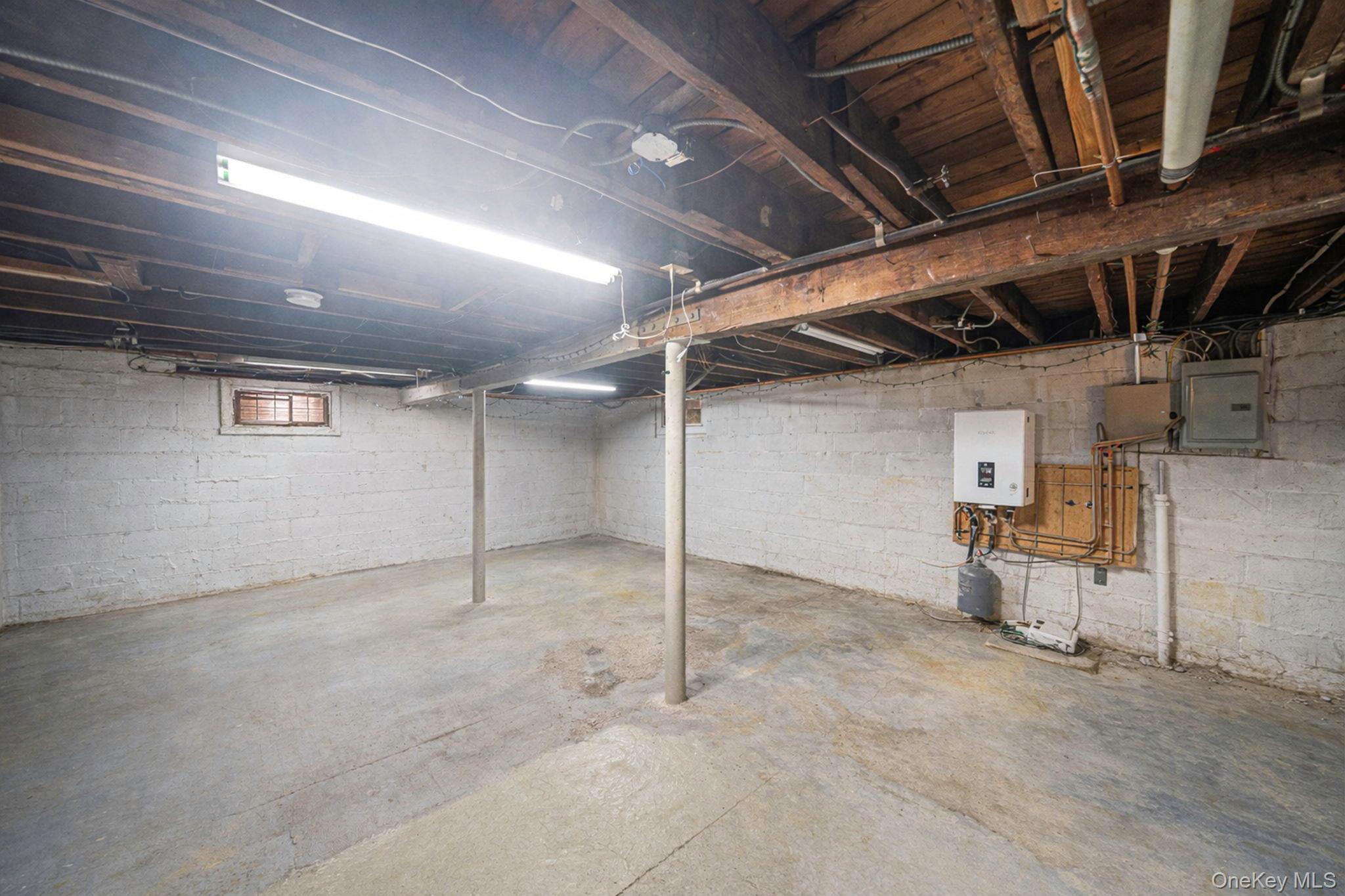 180 25th Street, Copiague, NY 11726