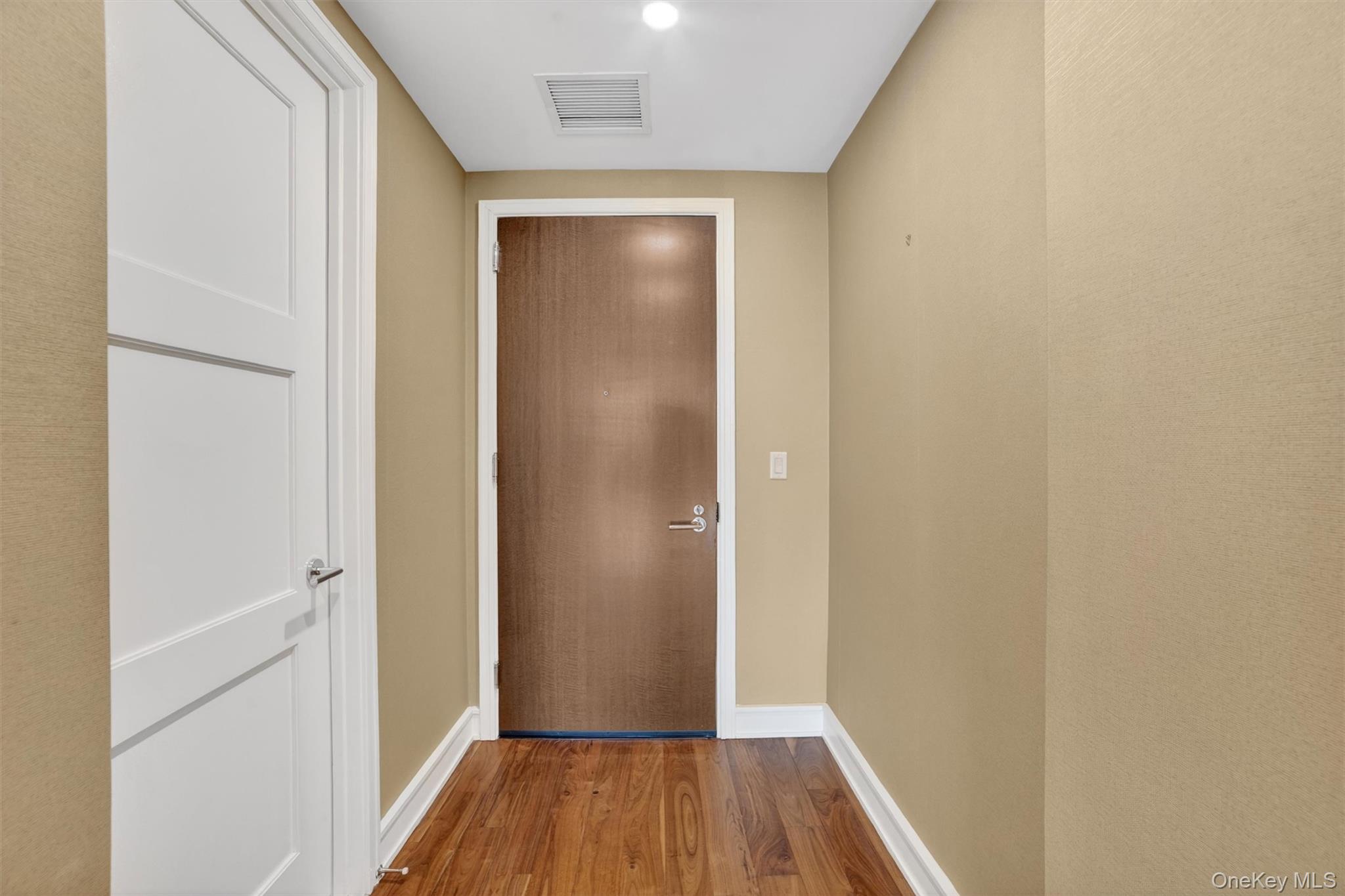 5 Renaissance Square # 19B, White Plains, NY 10601