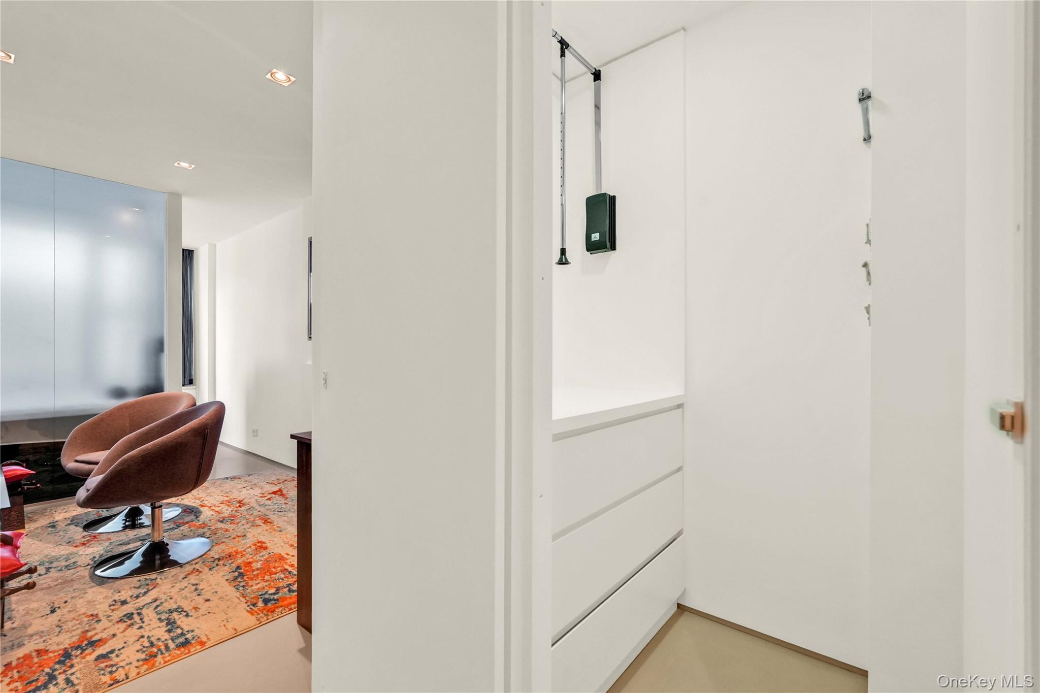 117 E 57th Street # 20F, New York (Manhattan), NY 10022