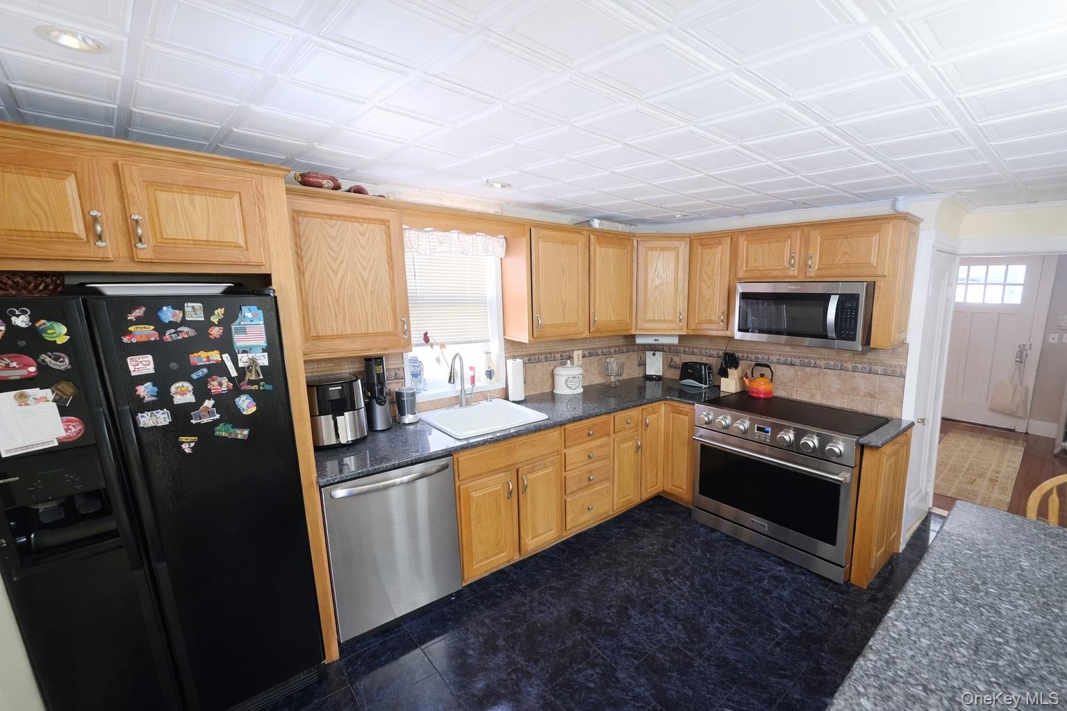 2725 Fenton Avenue, Bronx, NY 10469