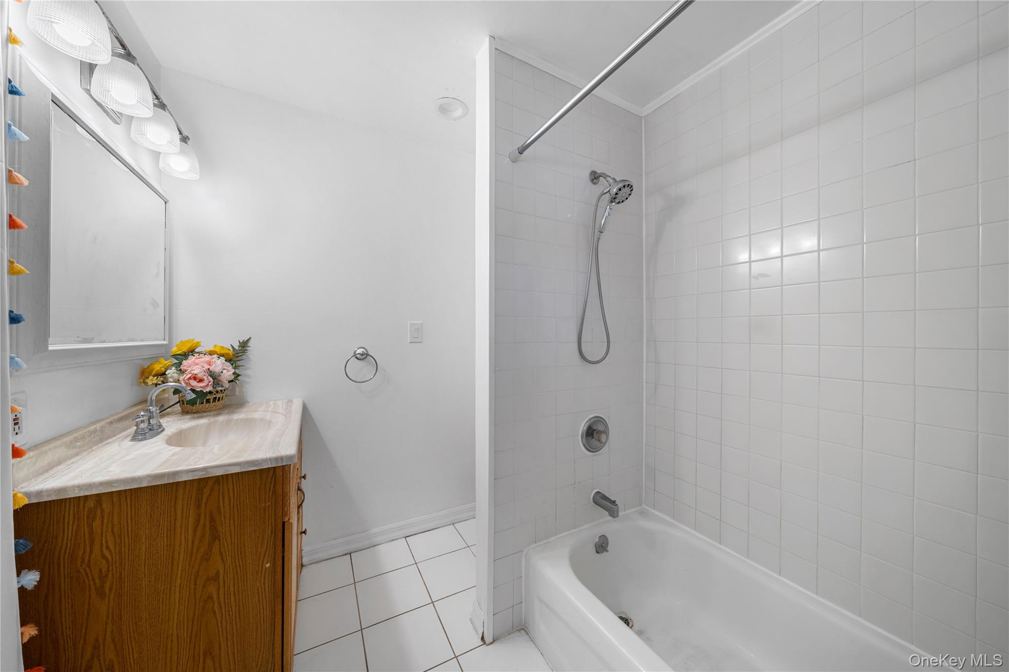 11 Locust Avenue, Coram, NY 11727