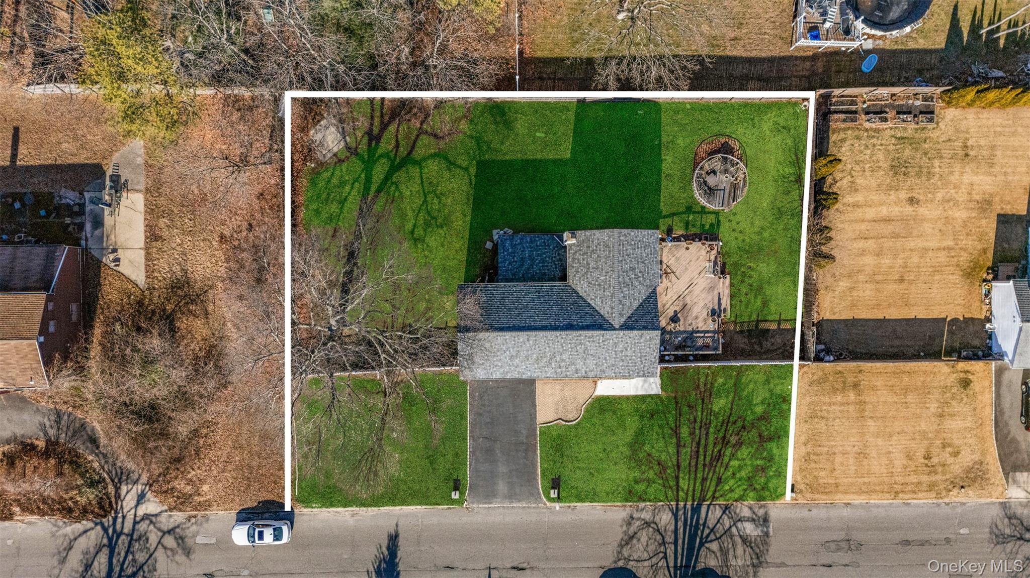 11 Locust Avenue, Coram, NY 11727