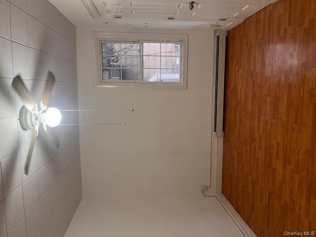 49 Manor Road, Valley Stream, NY 11580