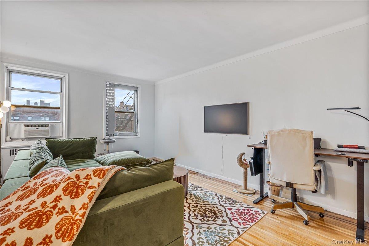 65-74 Saunders Street # 6J, Rego Park, NY 11374