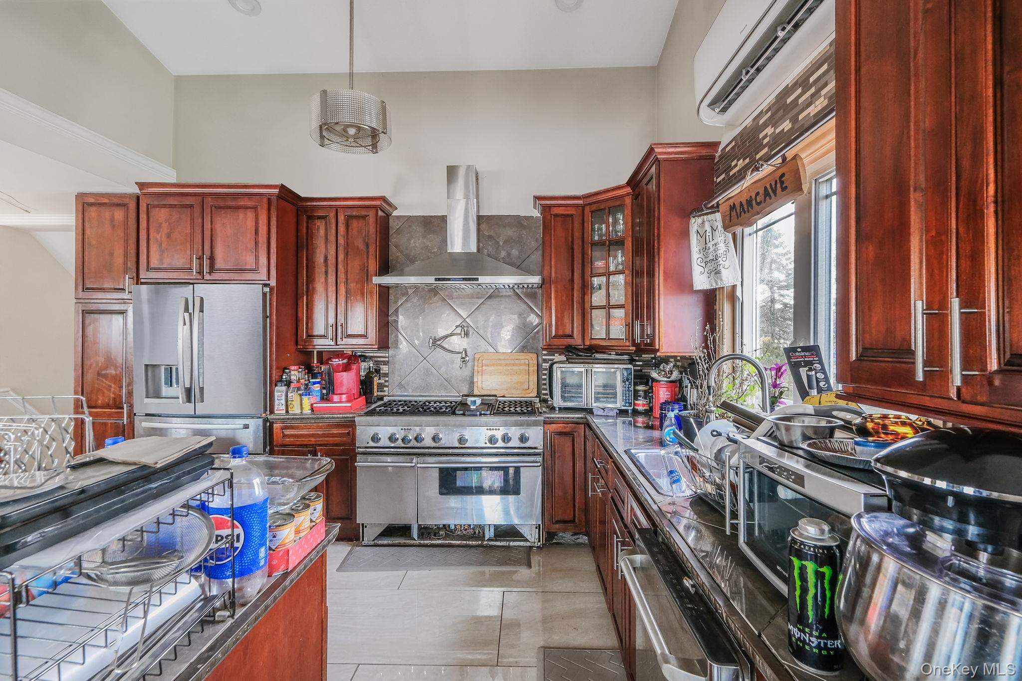 17 Riverside Avenue, Mastic Beach, NY 11951