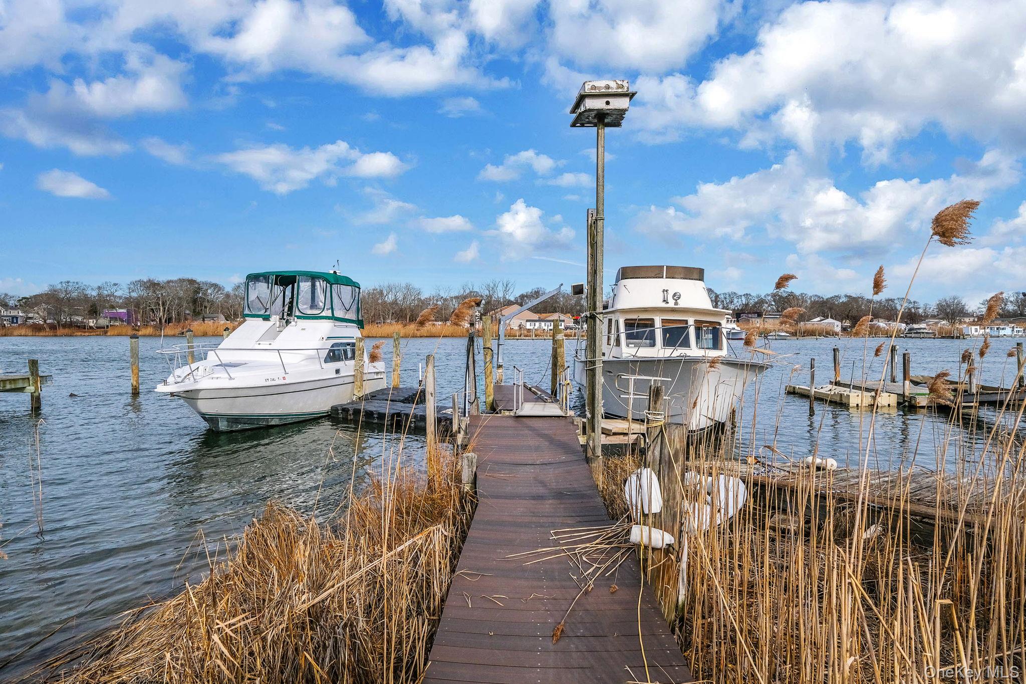 17 Riverside Avenue, Mastic Beach, NY 11951