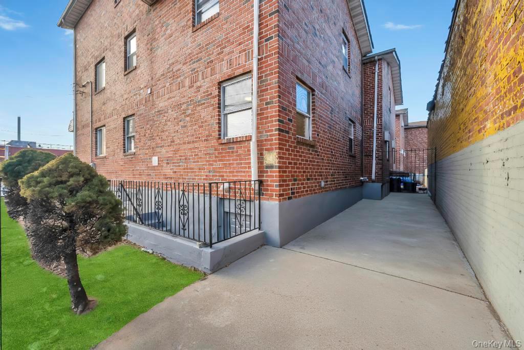 675 E 103rd Street, Brooklyn, NY 11236