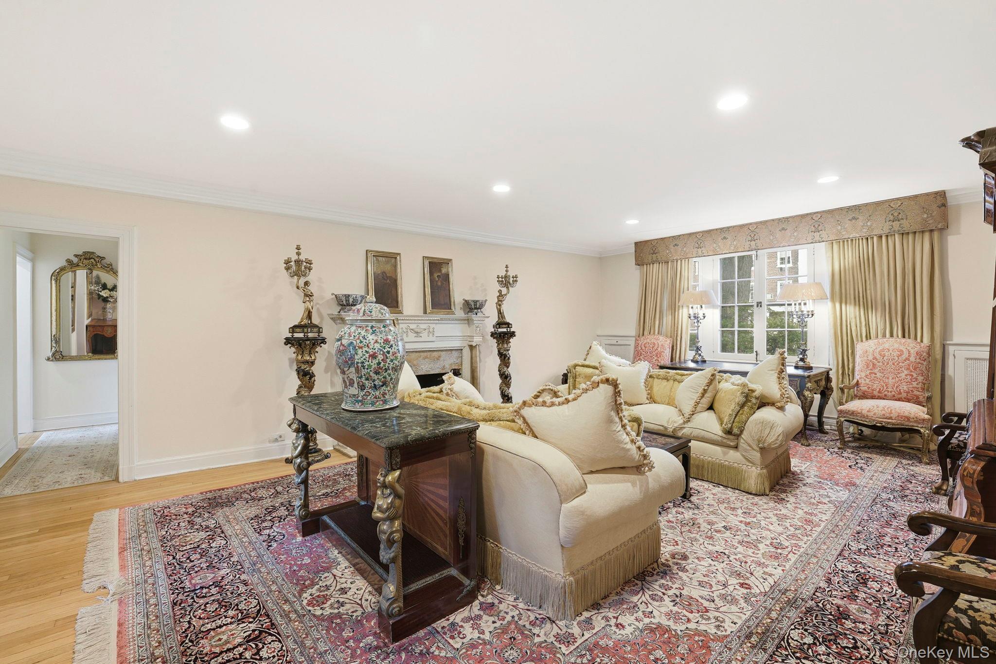 10 Brooklands # 1H, Bronxville, NY 10708