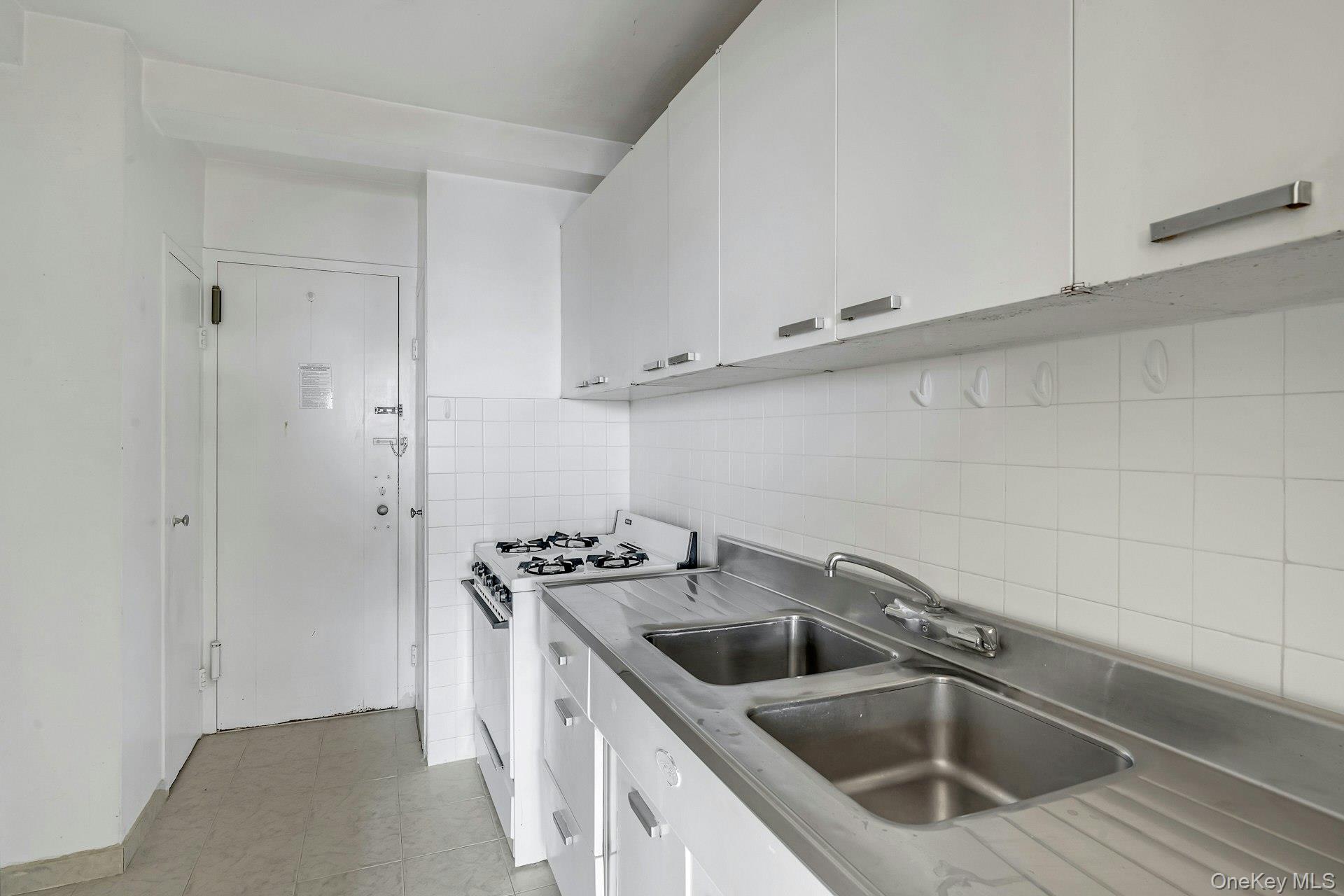 1 Fordham Hill Oval # 12C, Bronx, NY 10468