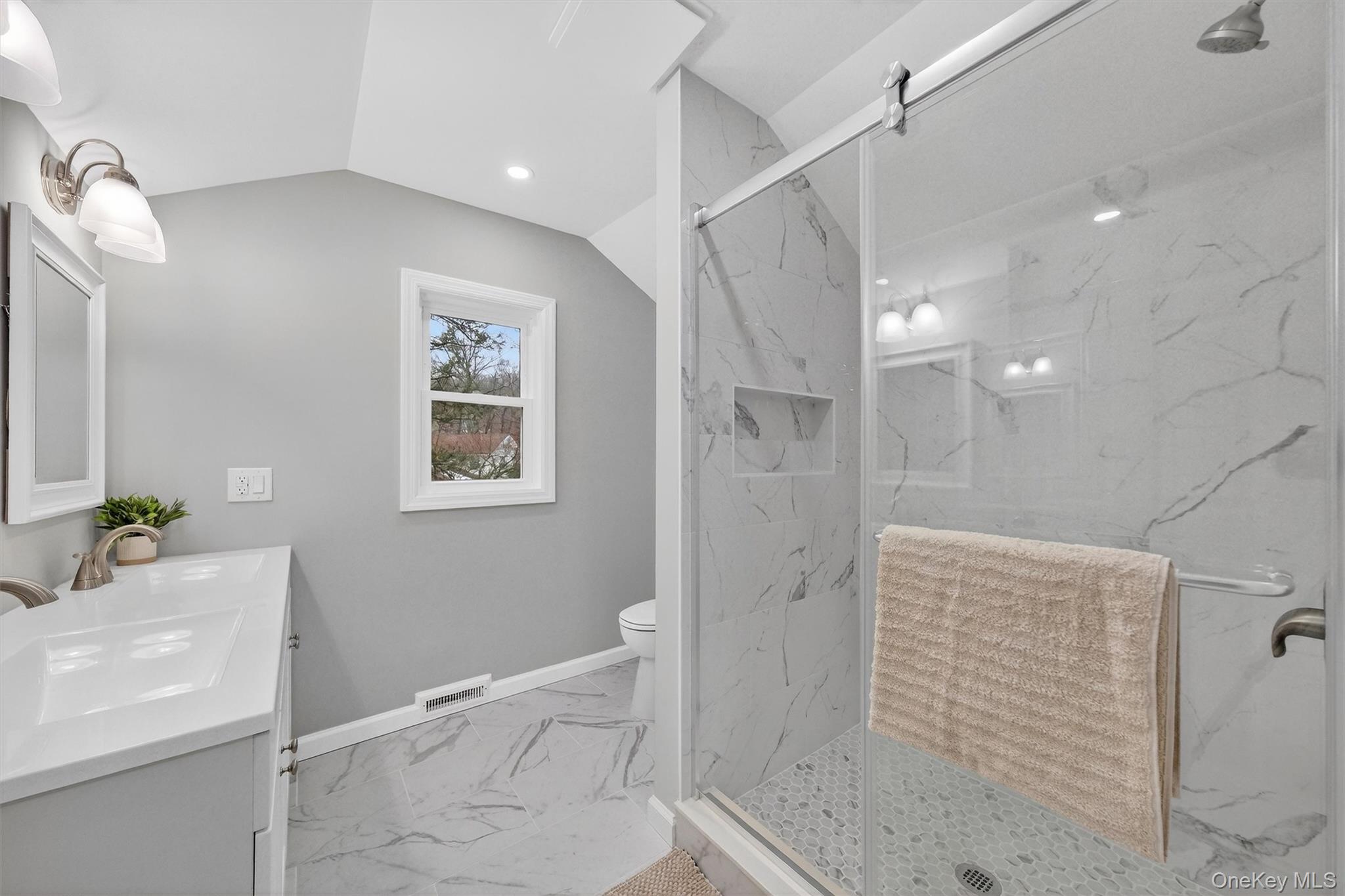 35 Avon Road, Lake Peekskill, NY 10537