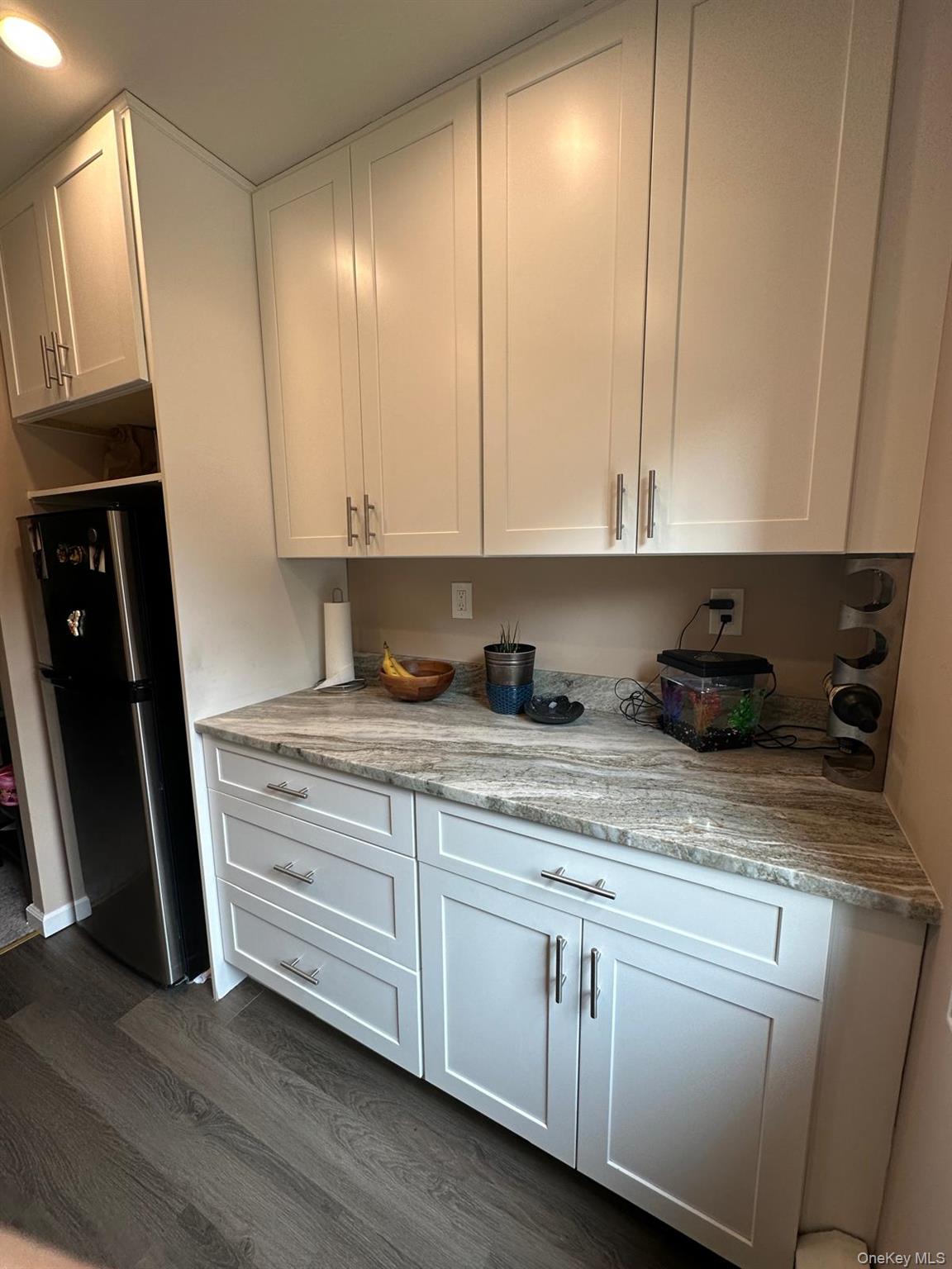 5 Oakdale Manor # B14, Suffern, NY 10901