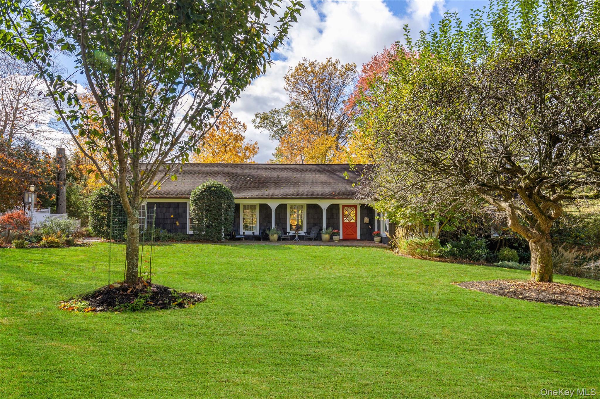 8 Douglas Circle, Rye, NY 10580