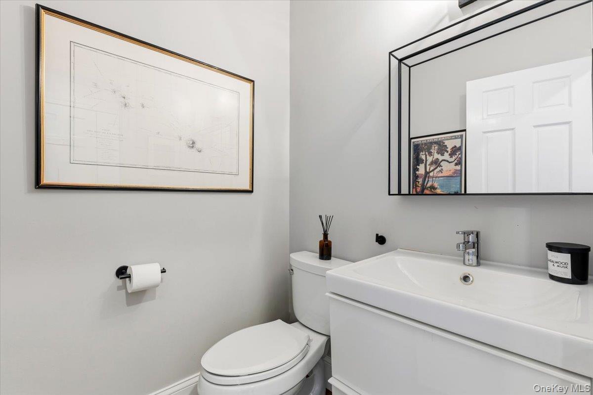 8 Douglas Circle, Rye, NY 10580