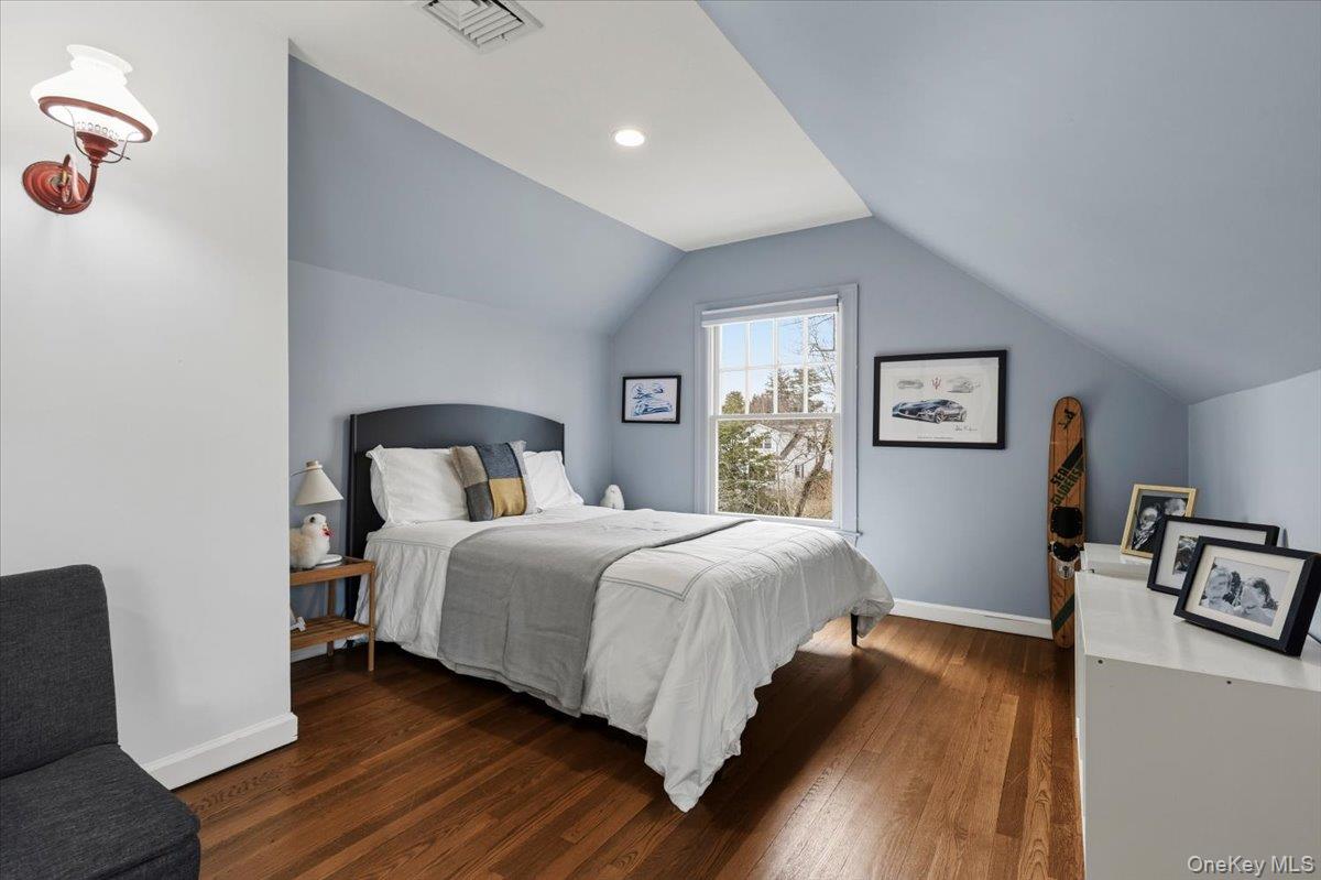 8 Douglas Circle, Rye, NY 10580