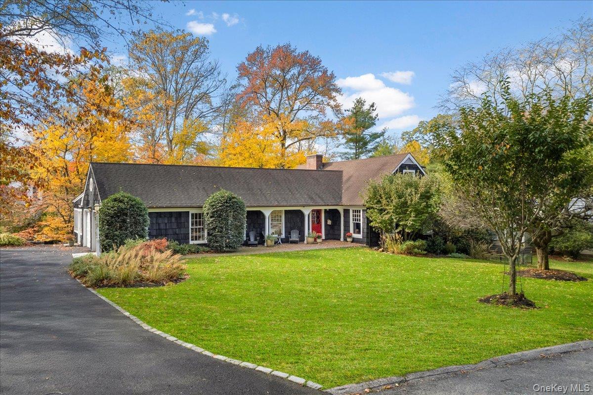 8 Douglas Circle, Rye, NY 10580