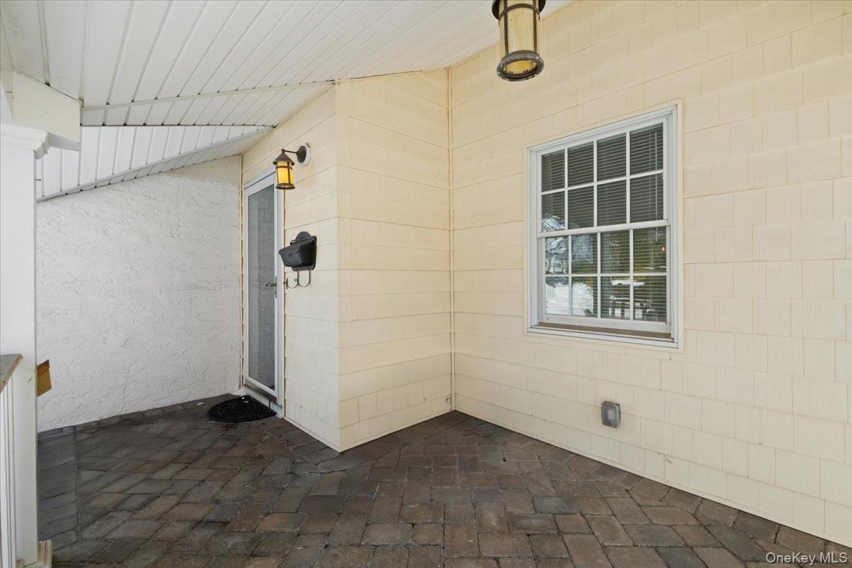 66 Middle Road, Eastchester, NY 10709