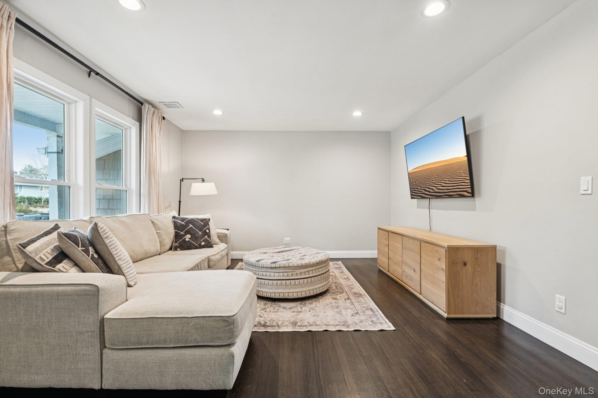 65 Beachfern Road, Center Moriches, NY 11934