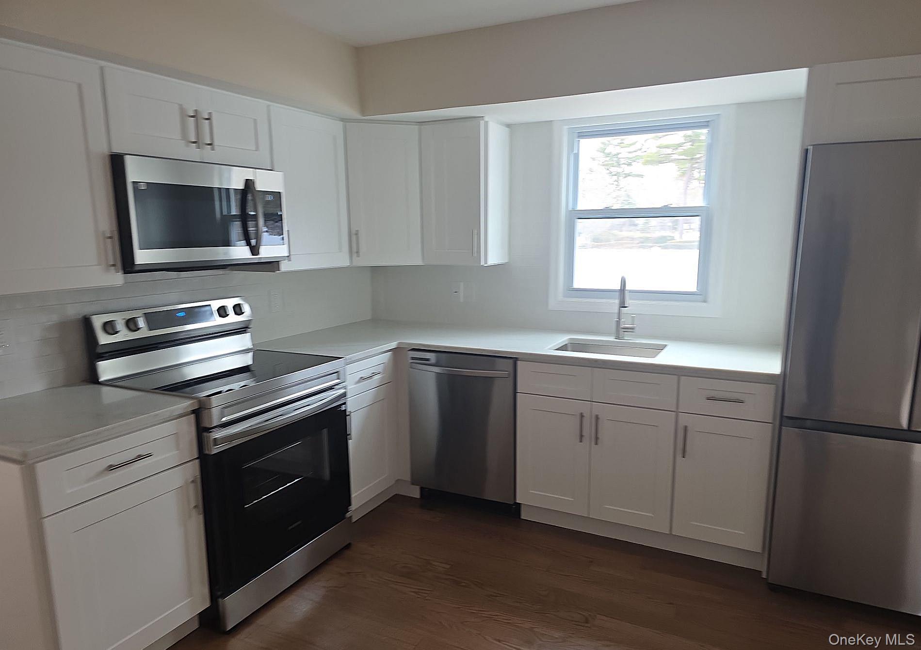 519 Advent Street, Westbury, NY 11590