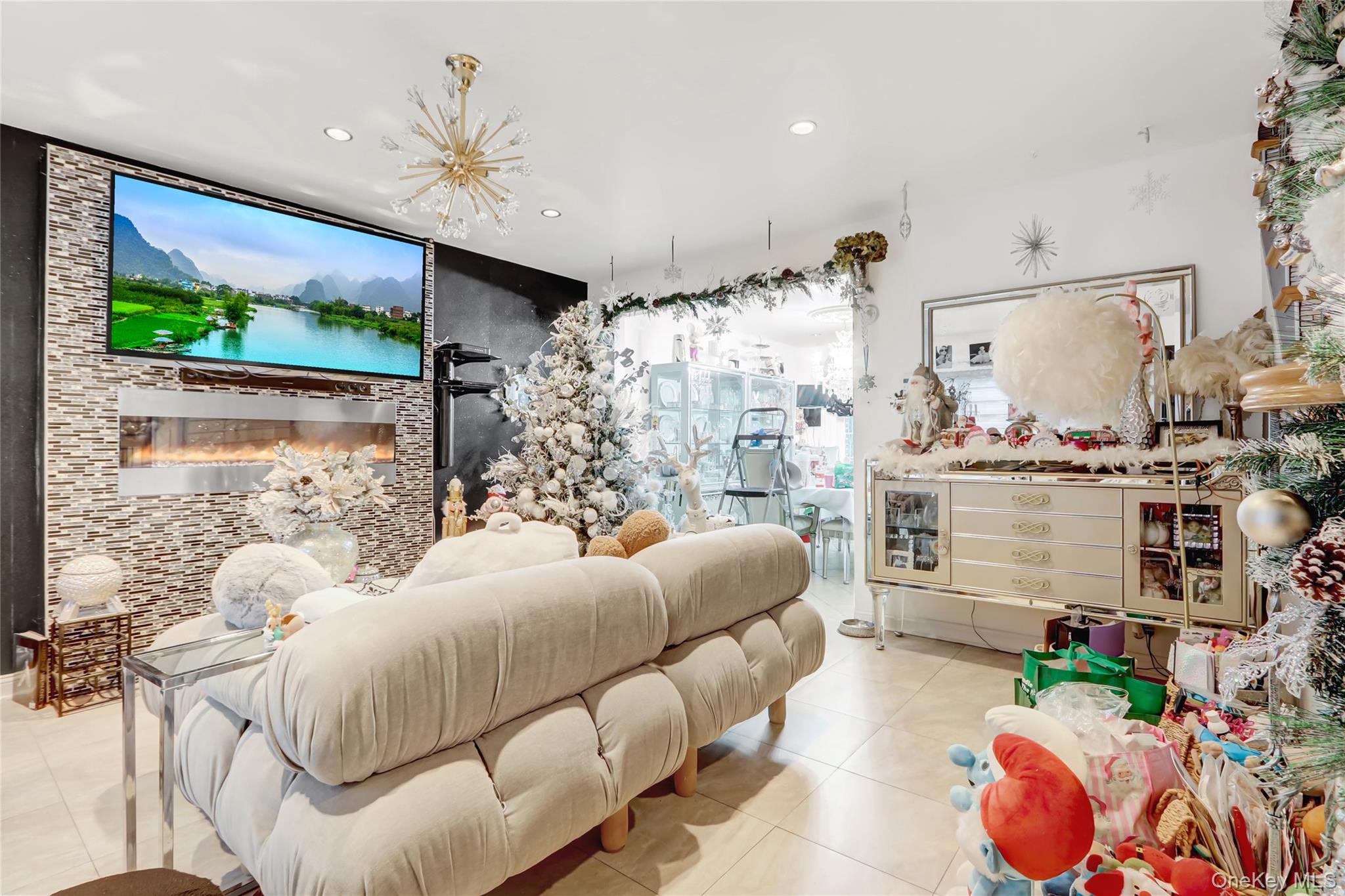 60-23 77th Place, Middle Village, NY 11379