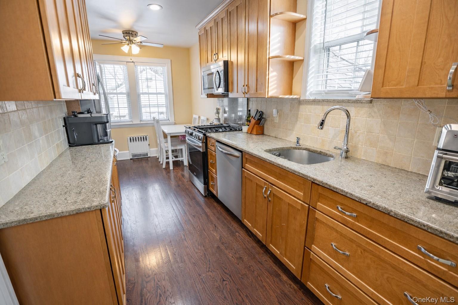 3 Olive Place, Lynbrook, NY 11563