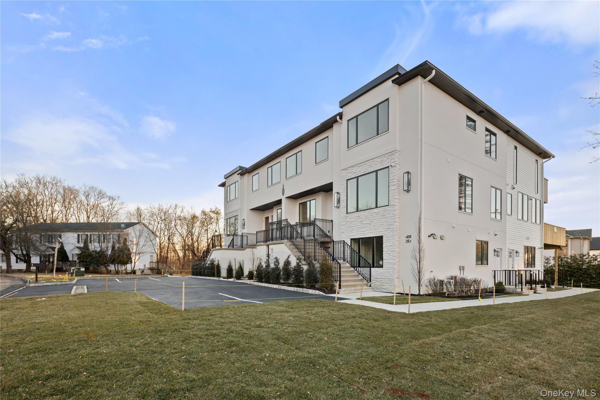 1 Dykstras Way W # 201, Monsey, NY 10952