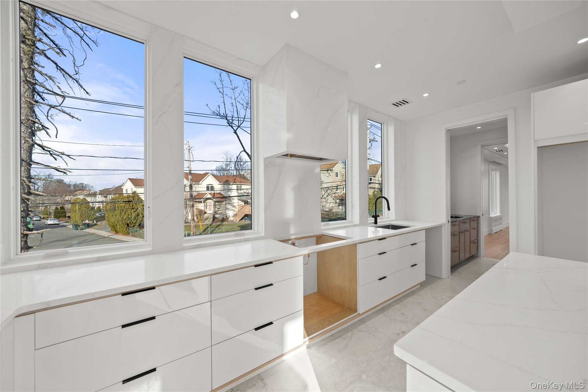 1 Dykstras Way W # 201, Monsey, NY 10952