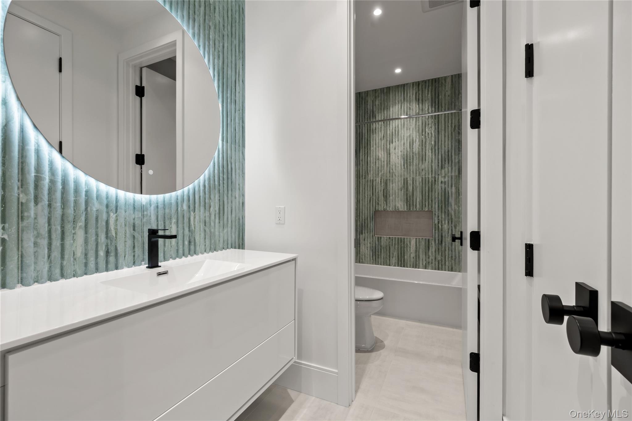 1 Dykstras Way W # 201, Monsey, NY 10952