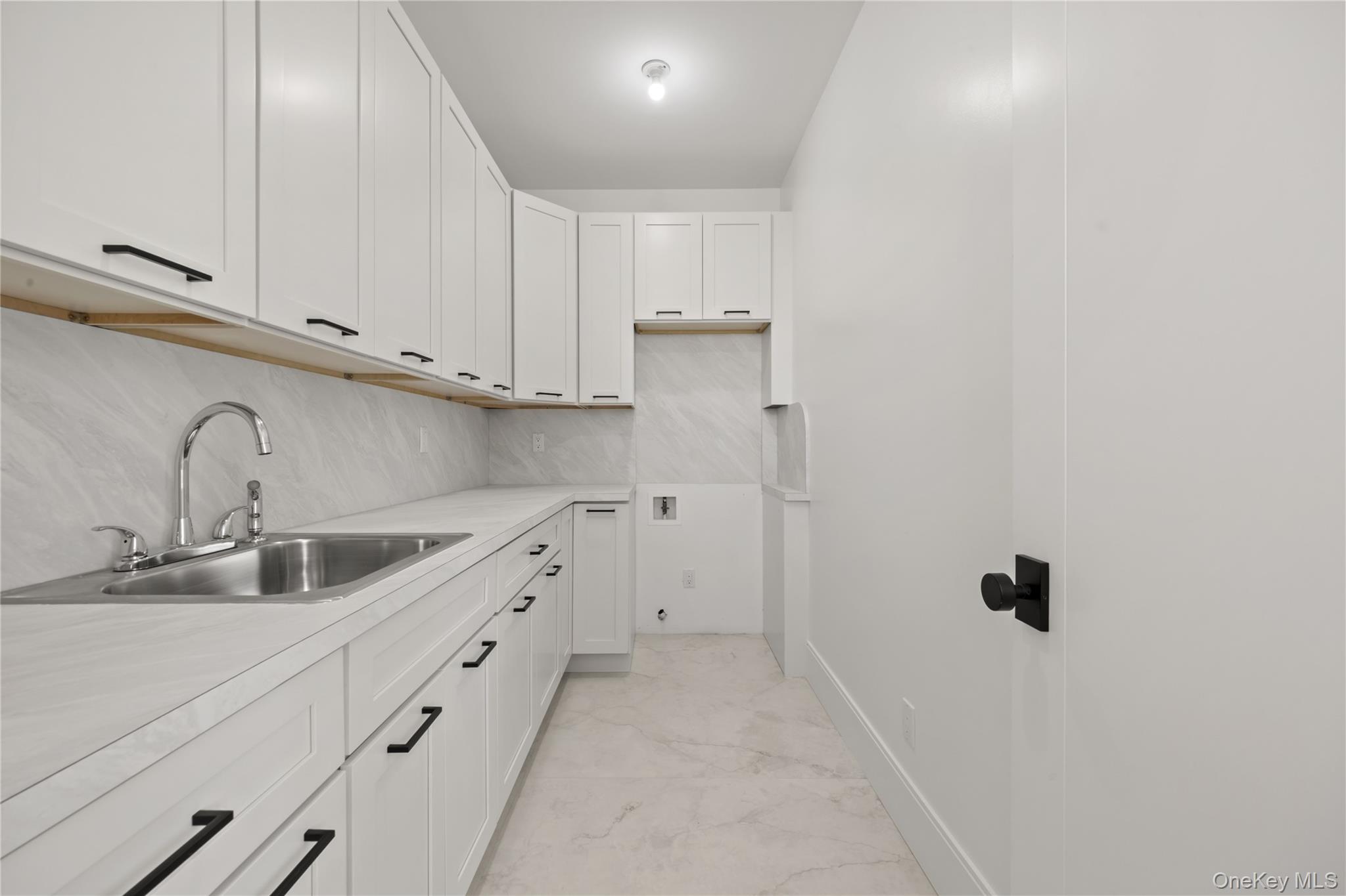 1 Dykstras Way W # 201, Monsey, NY 10952