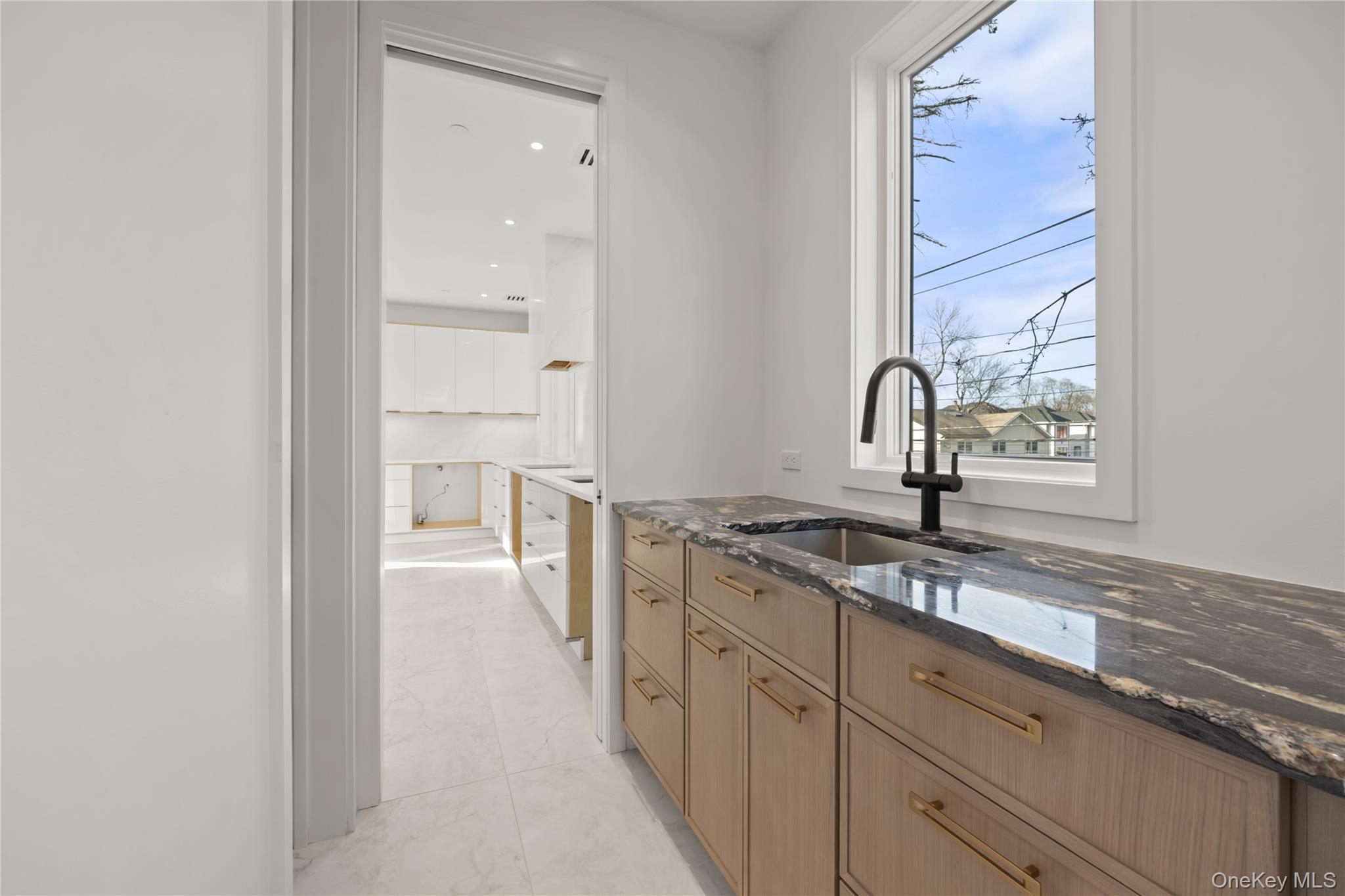 1 Dykstras Way W # 201, Monsey, NY 10952