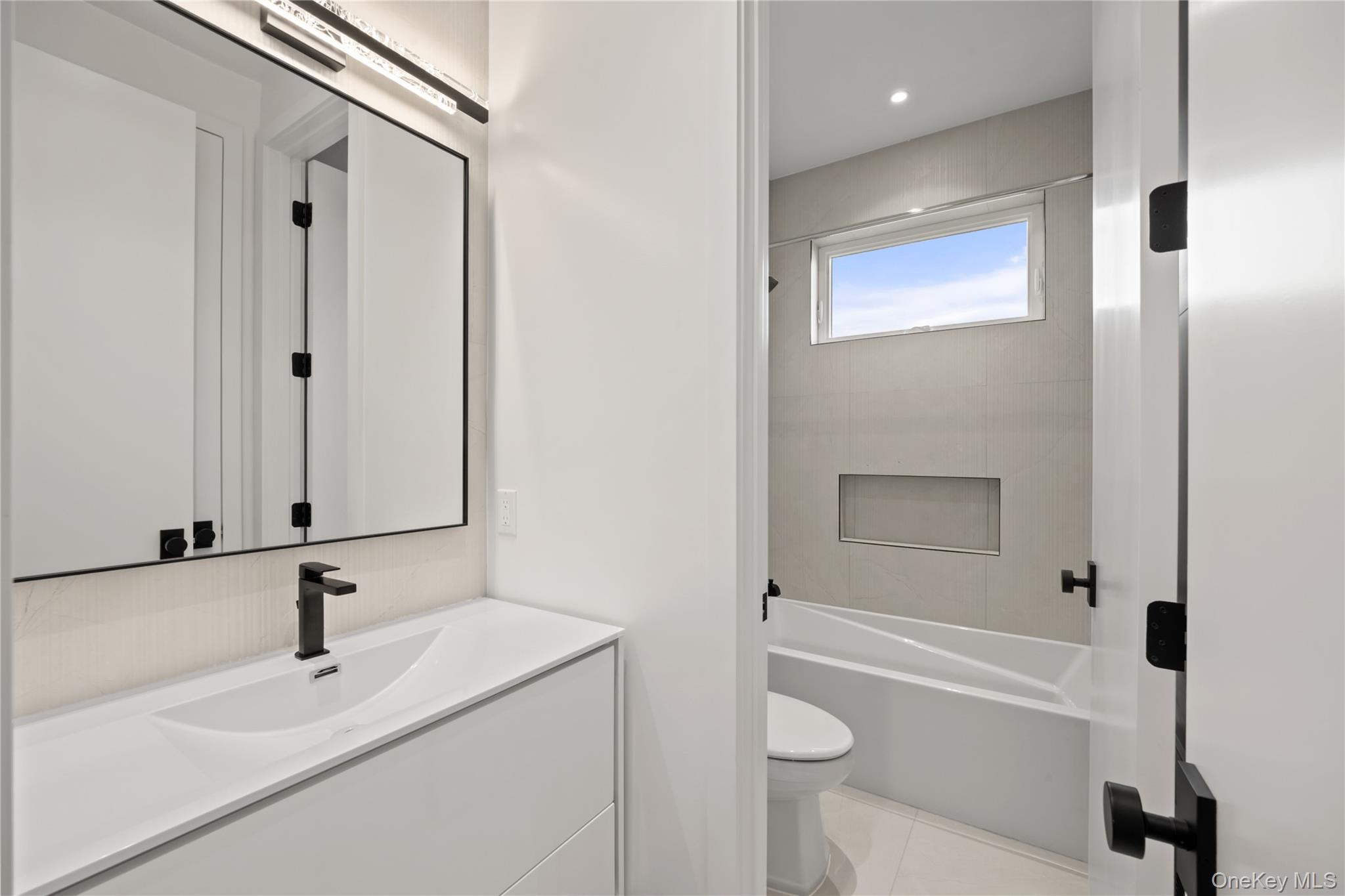 1 Dykstras Way W # 201, Monsey, NY 10952