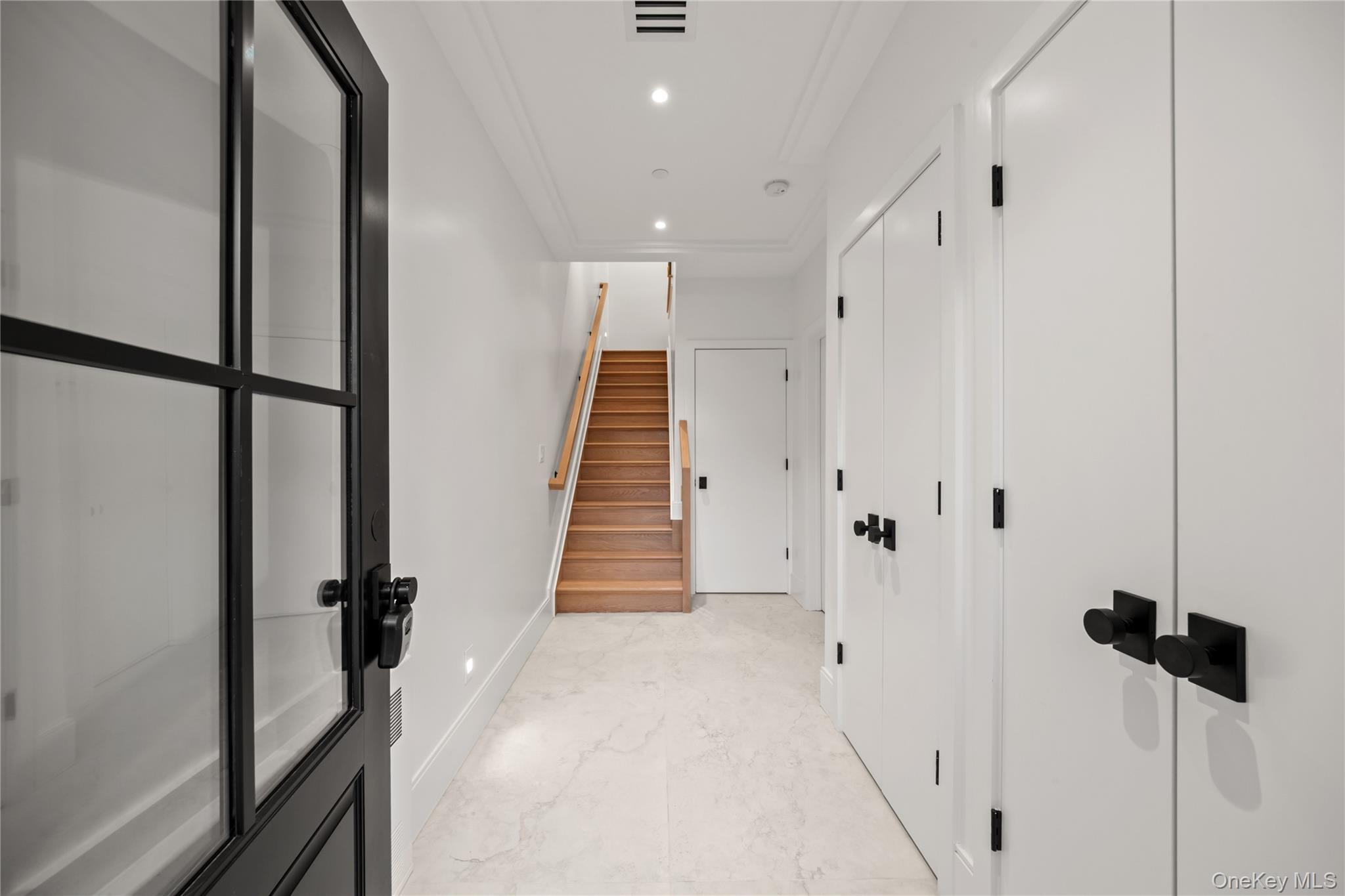 1 Dykstras Way W # 201, Monsey, NY 10952