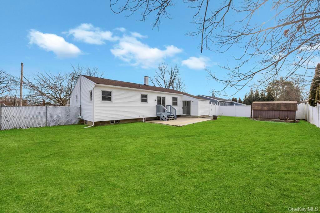 90 Selden Boulevard, Centereach, NY 11720