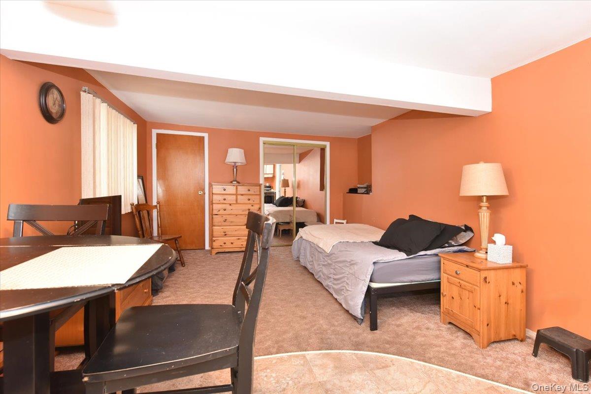 255 Brookside Court, Copiague, NY 11726