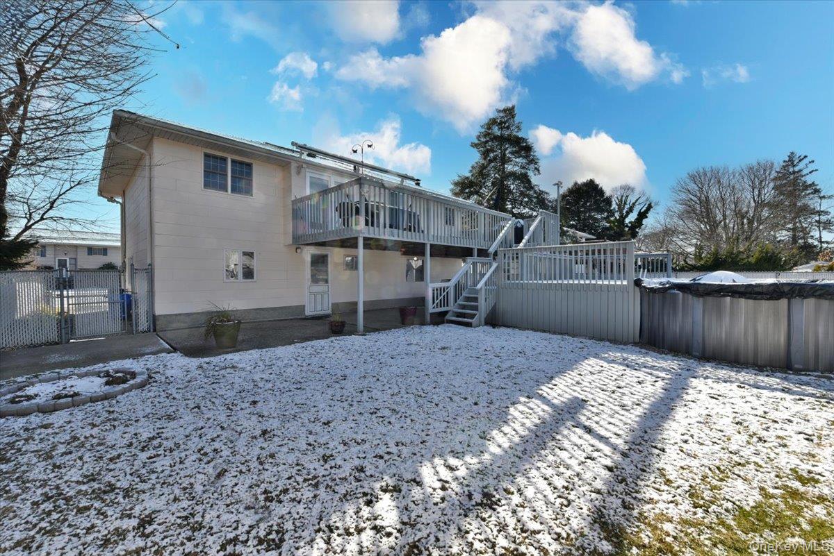 255 Brookside Court, Copiague, NY 11726