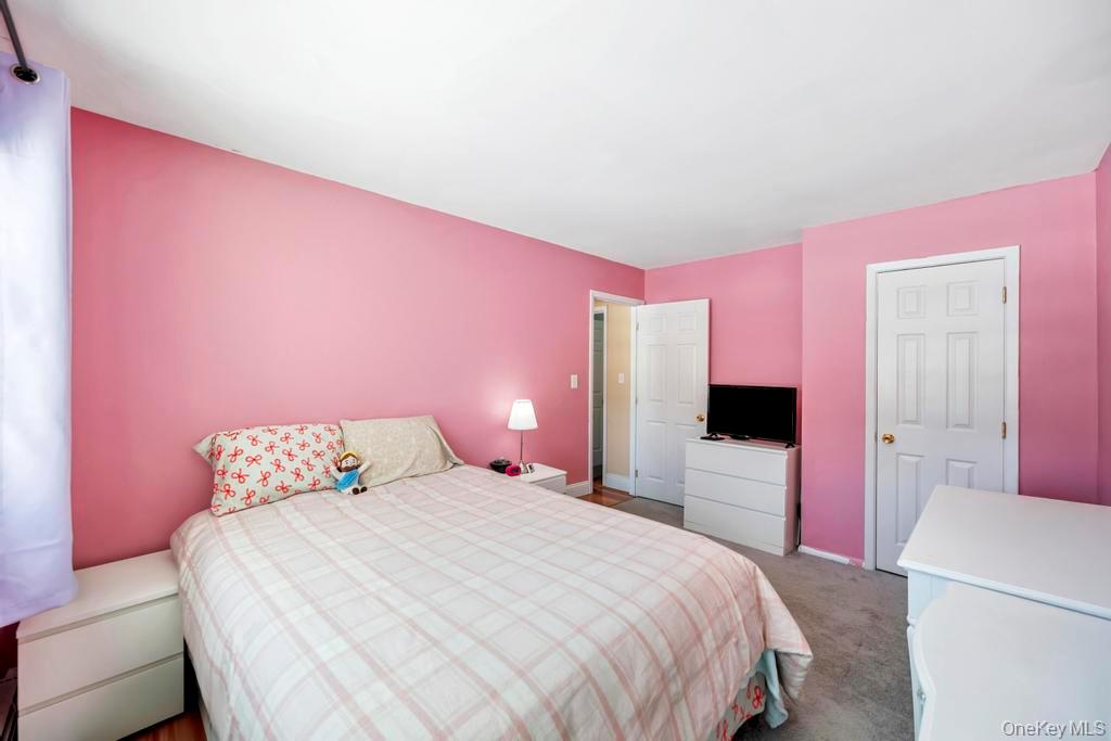 220 Washington Avenue, Patchogue, NY 11772