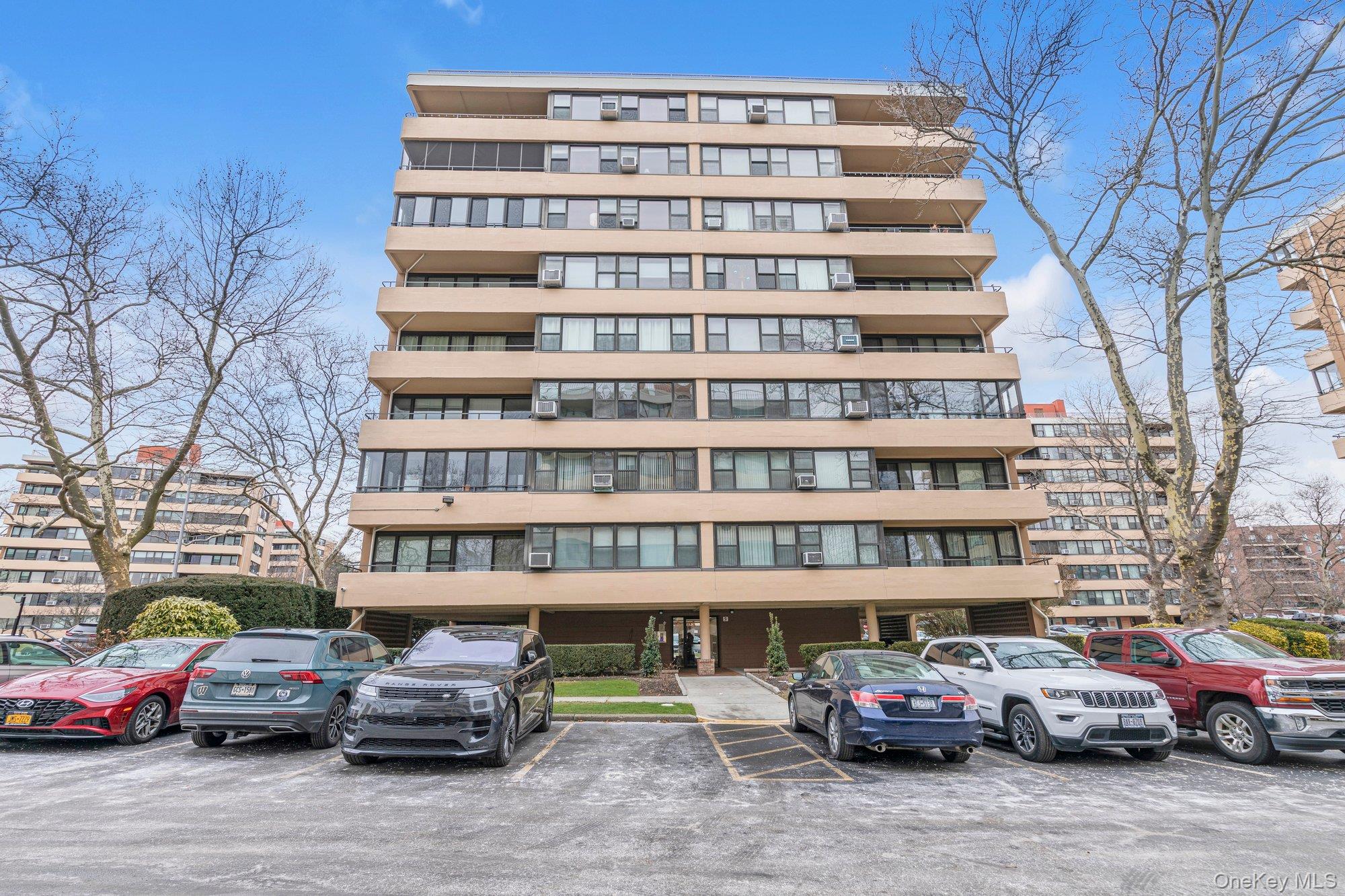 162-11 9th # 7B, Beechhurst, NY 11357